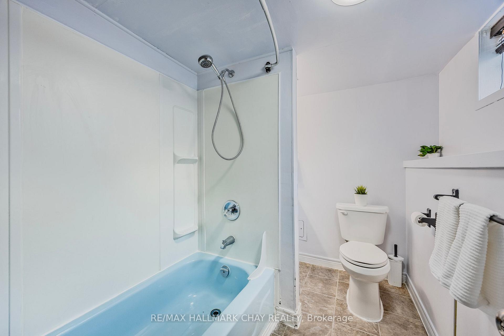 Photo 21 of 89 Sanford Street, Barrie, Lakeshore — HOMEH