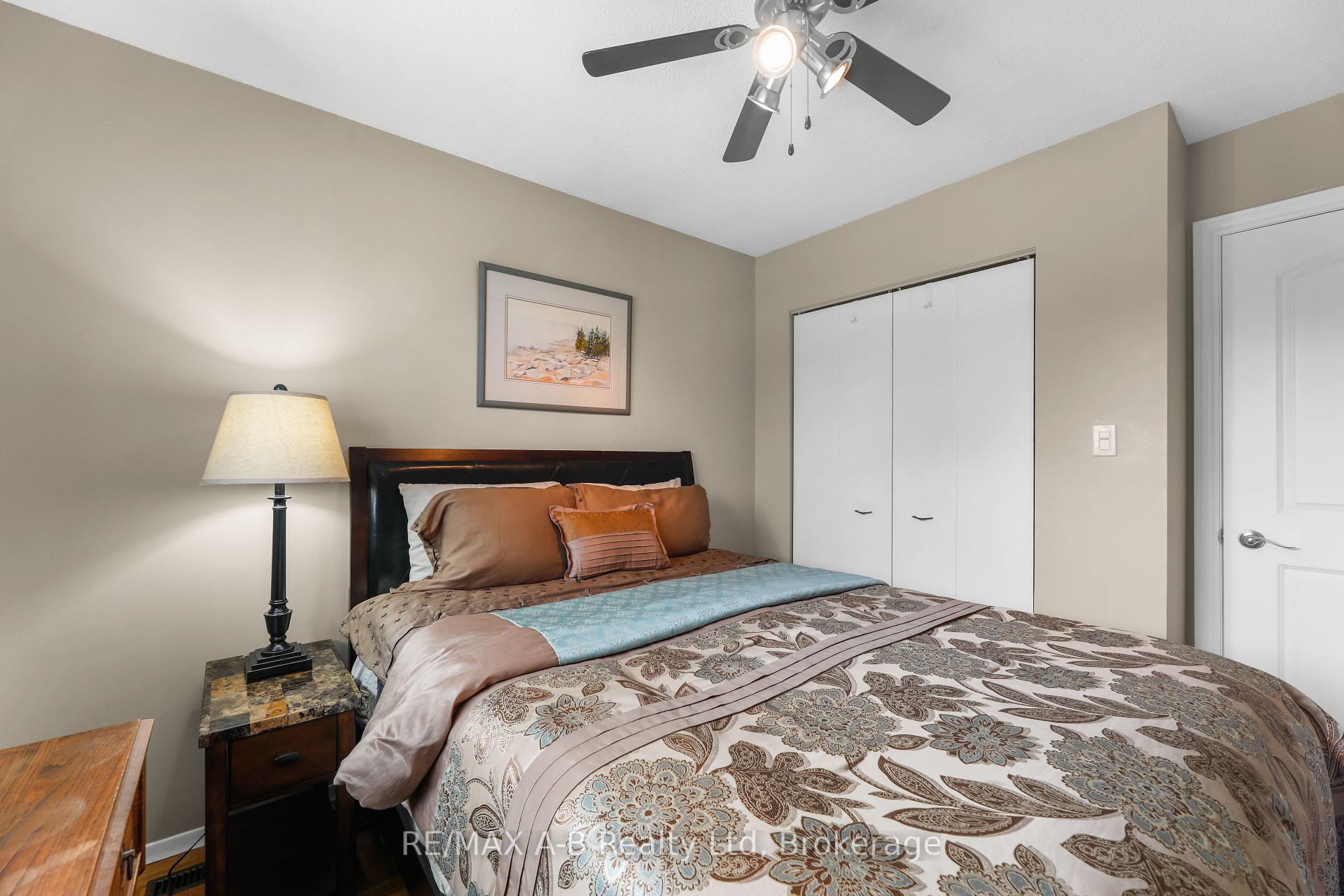 Photo 22 of 17 Mulberry Lane, Waterloo — HOMEH