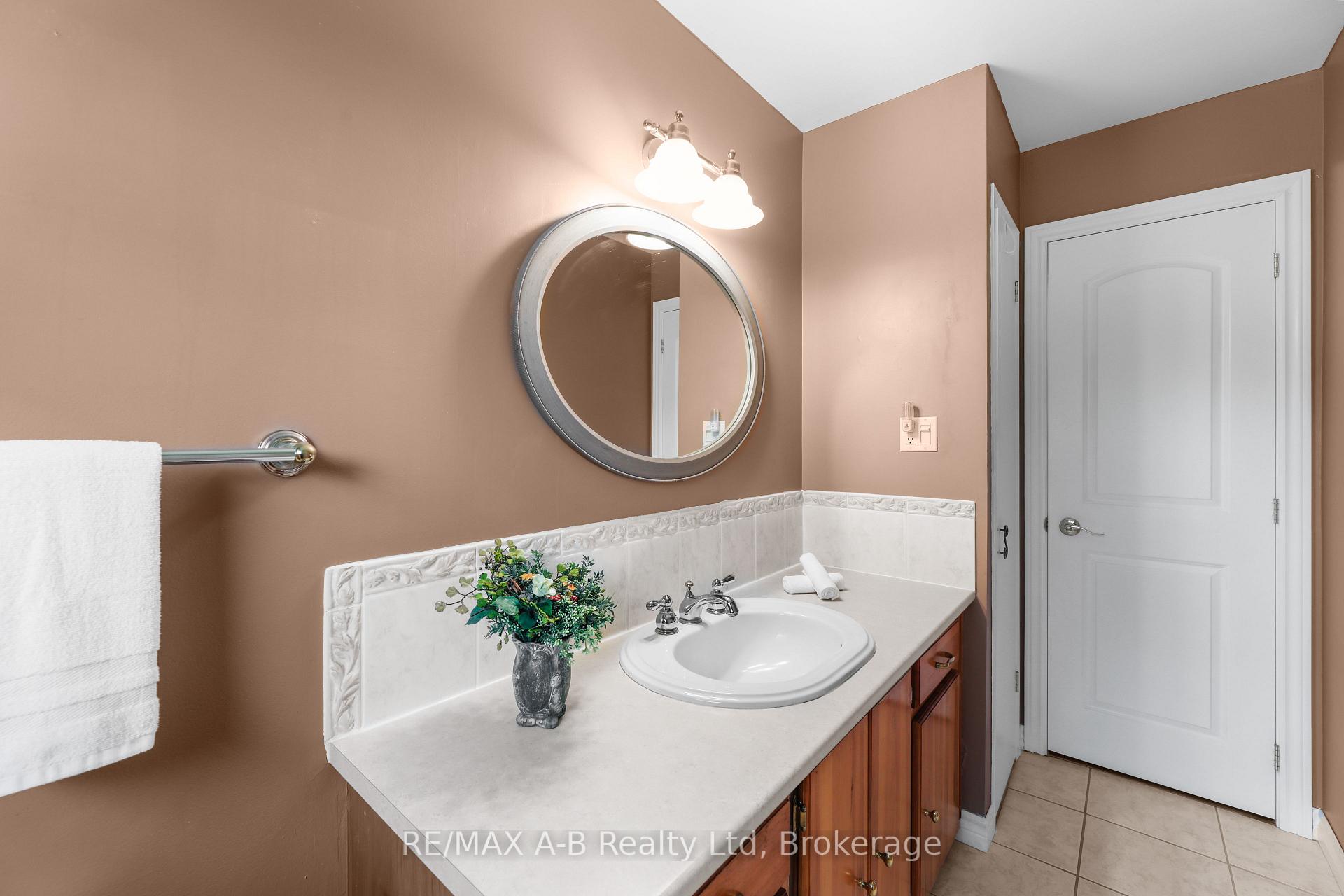 Photo 26 of 17 Mulberry Lane, Waterloo — HOMEH