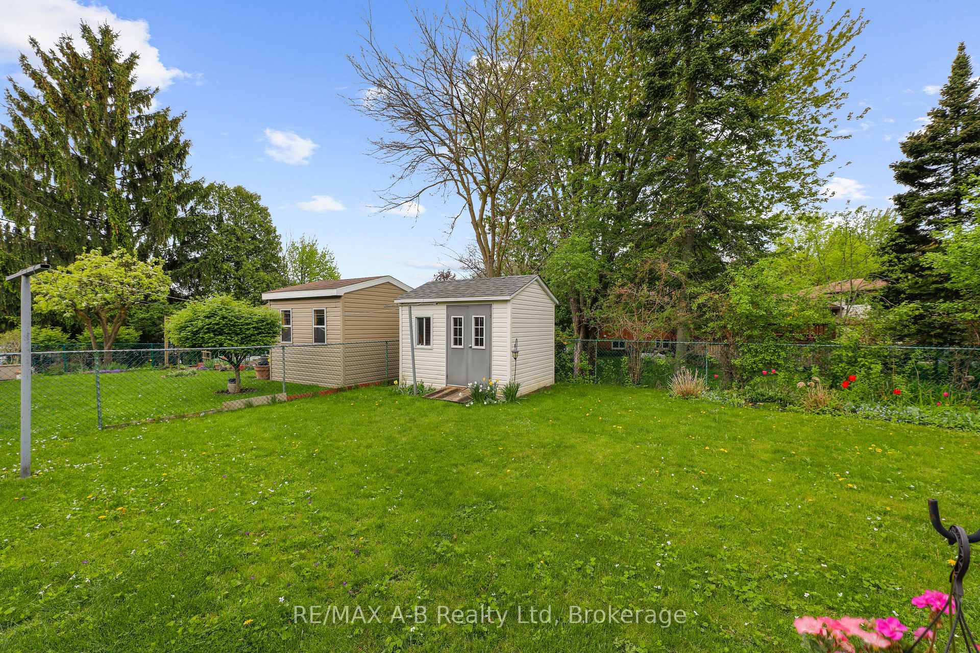 Photo 36 of 17 Mulberry Lane, Waterloo — HOMEH