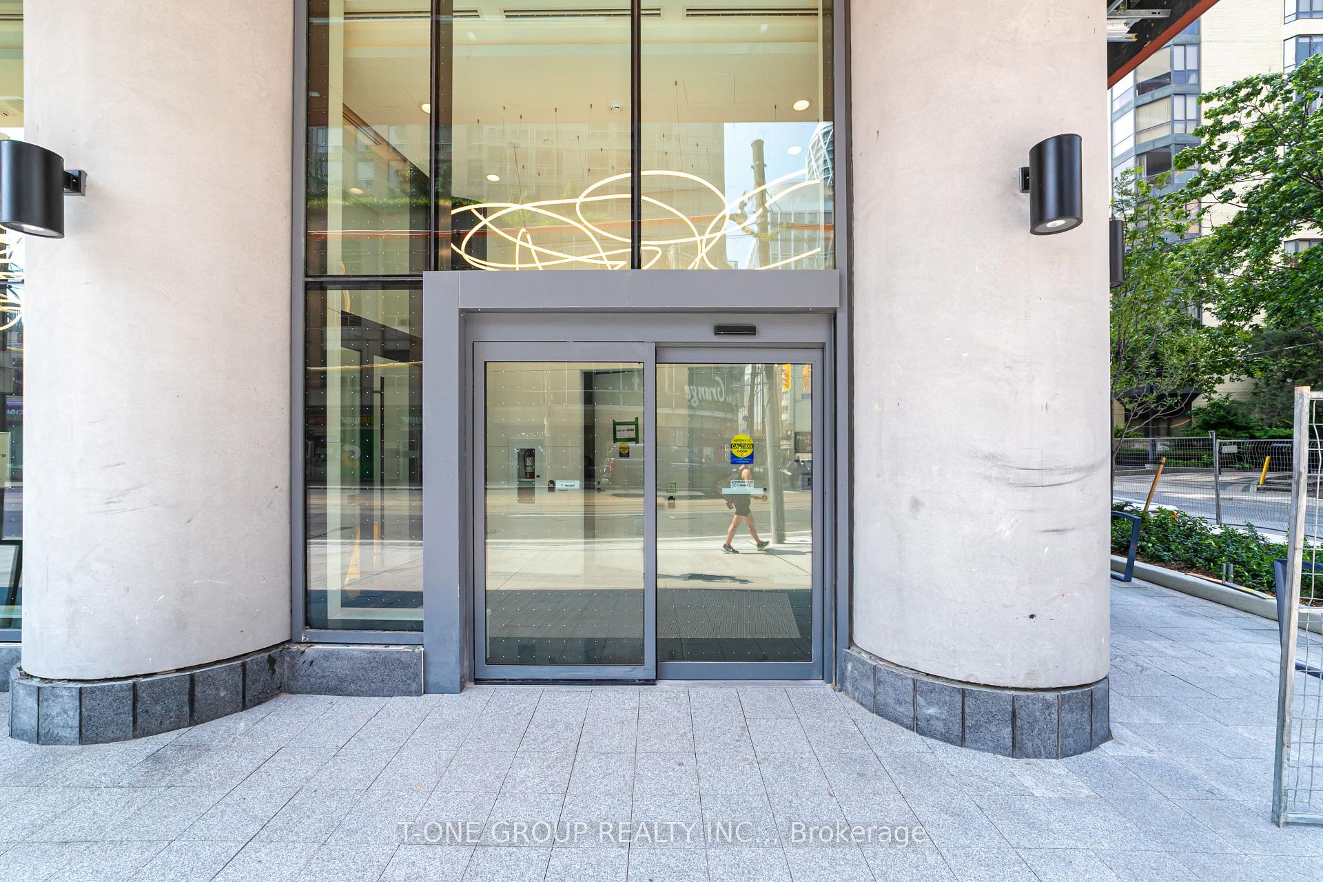 Photo 20 of Unit 2403, 280 Dundas Street W, Toronto, Kensington-Chinatown — HOMEH