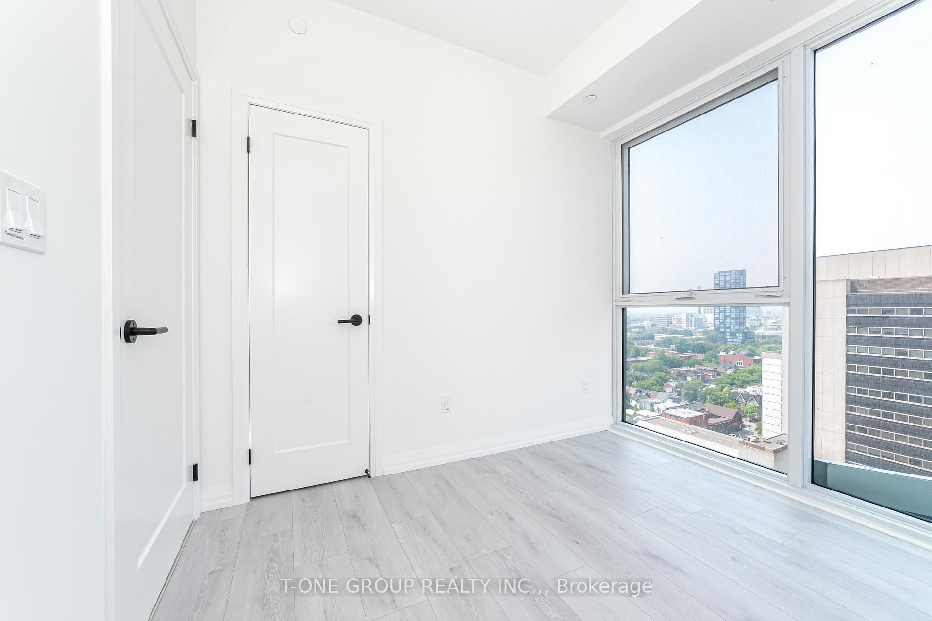 Photo 9 of Unit 2403, 280 Dundas Street W, Toronto, Kensington-Chinatown — HOMEH