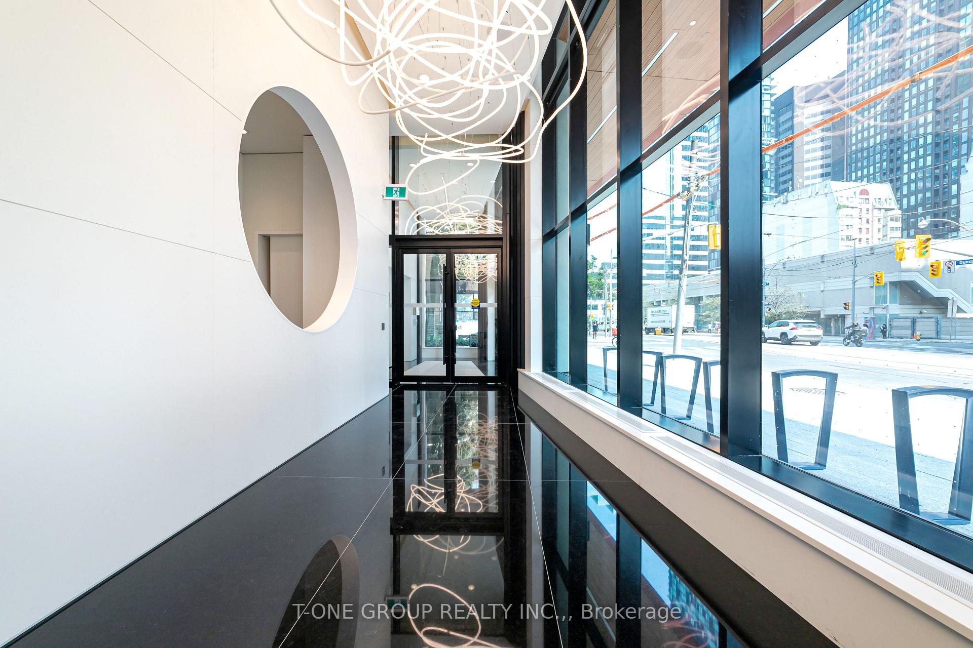 Photo 27 of Unit 2403, 280 Dundas Street W, Toronto, Kensington-Chinatown — HOMEH