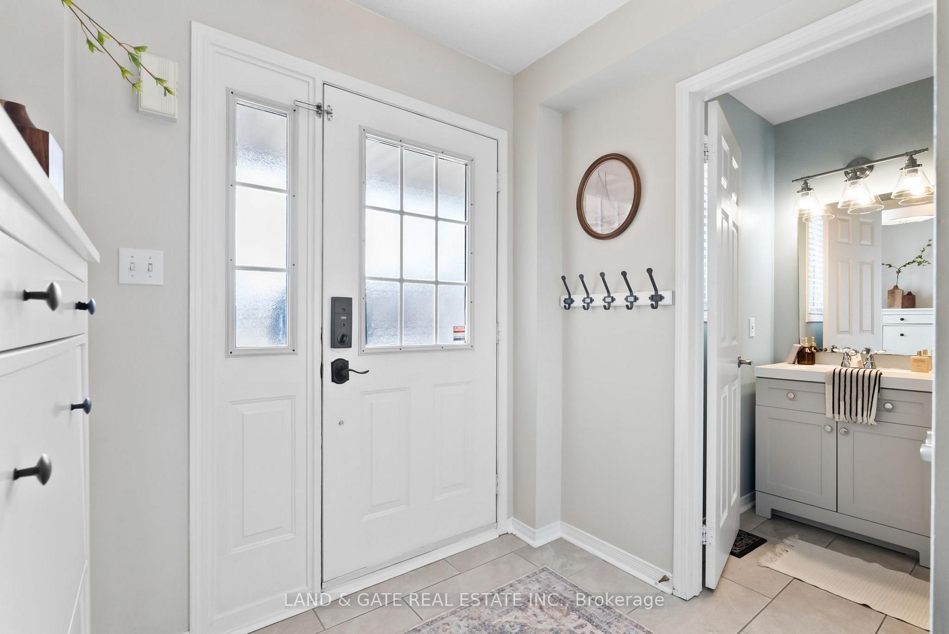 Photo 3 of 211 High Street, Clarington, Bowmanville — HOMEH
