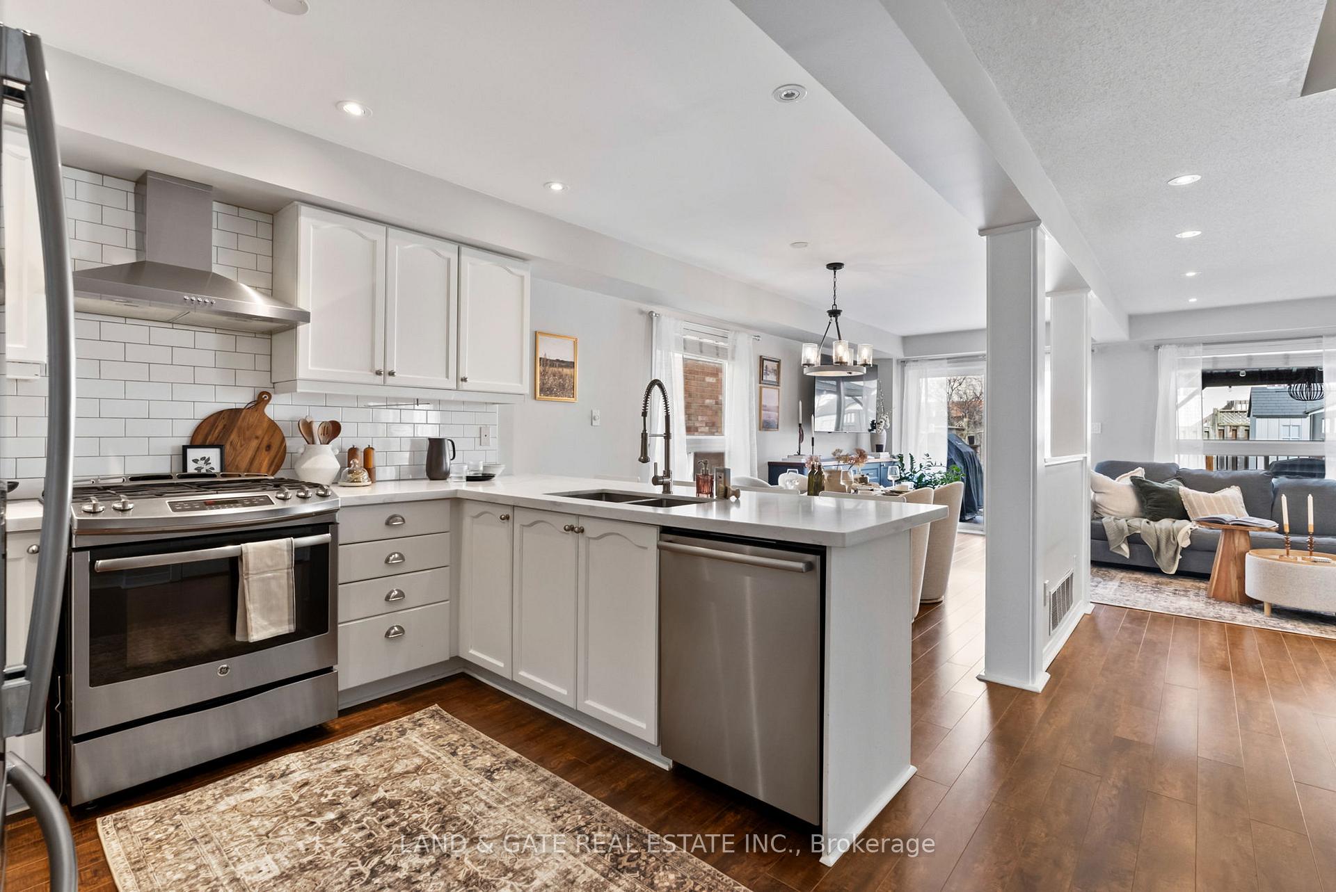 Photo 12 of 211 High Street, Clarington, Bowmanville — HOMEH