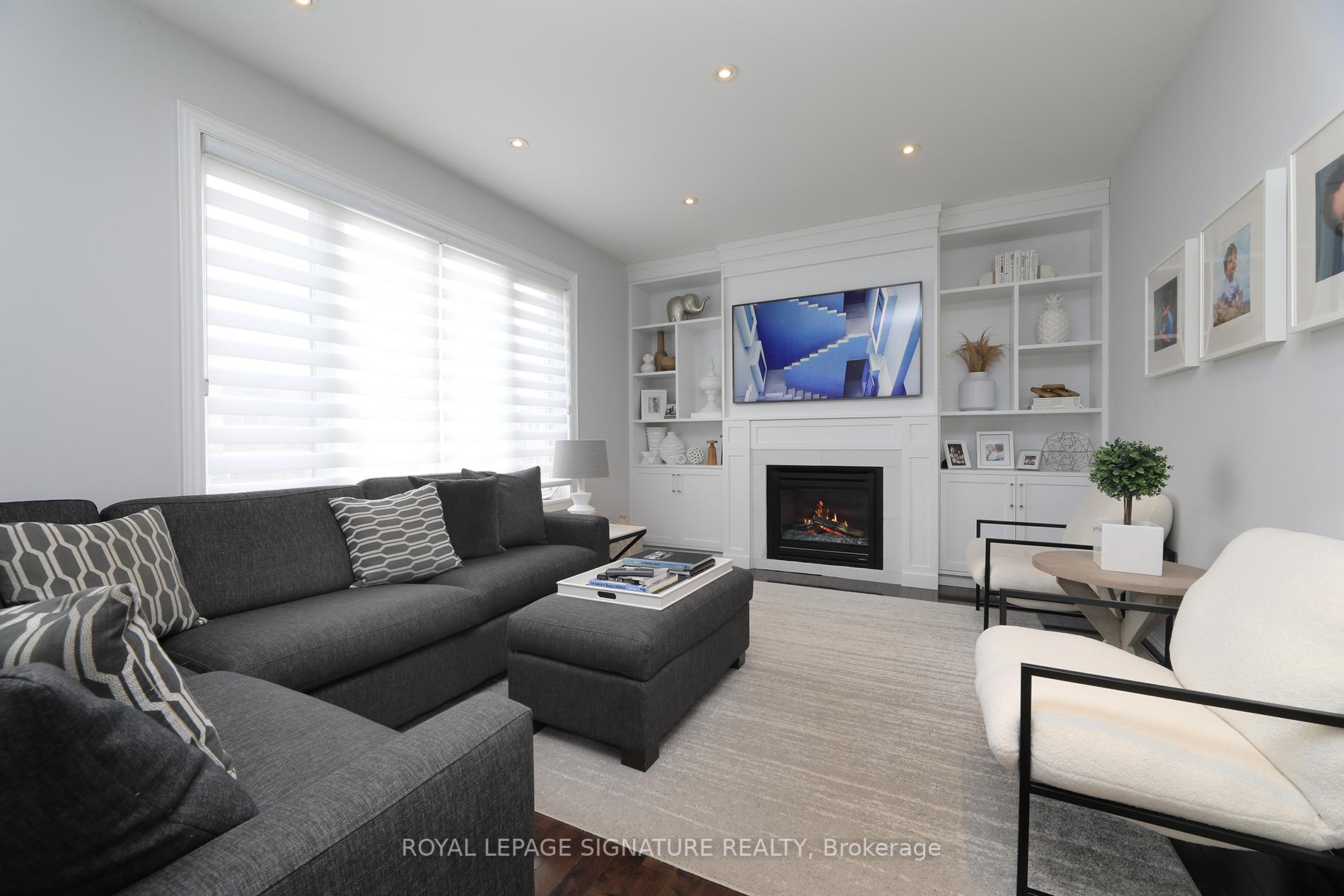 Photo 7 of 17 Southvale Drive, Vaughan, Patterson — HOMEH