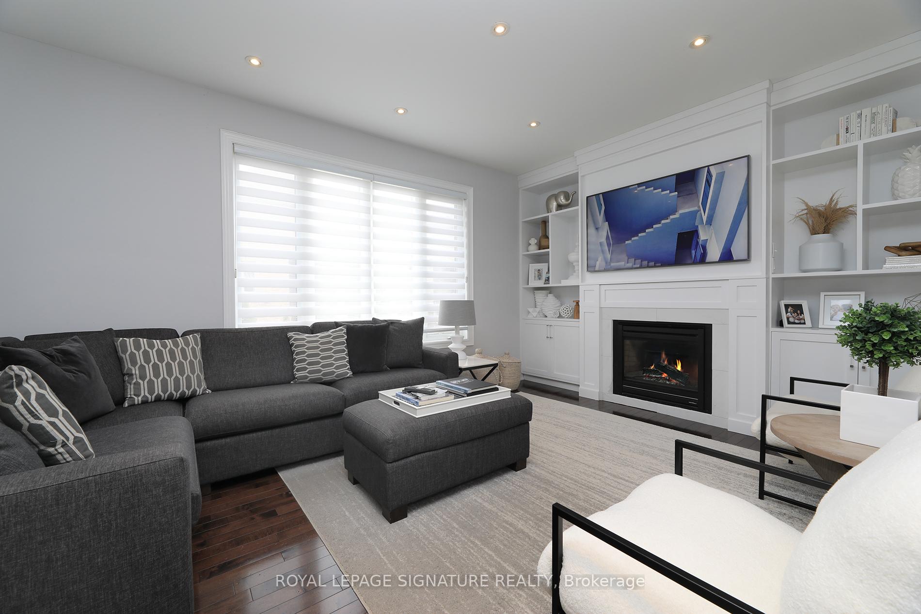Photo 35 of 17 Southvale Drive, Vaughan, Patterson — HOMEH