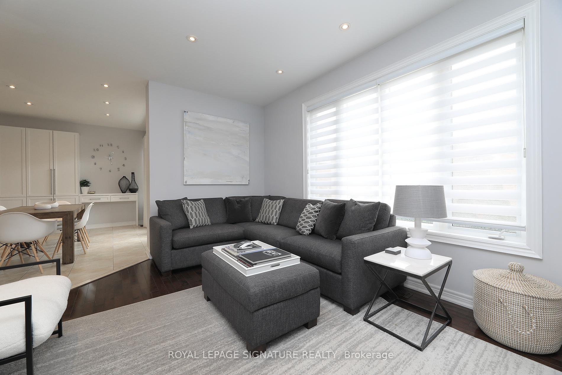 Photo 37 of 17 Southvale Drive, Vaughan, Patterson — HOMEH