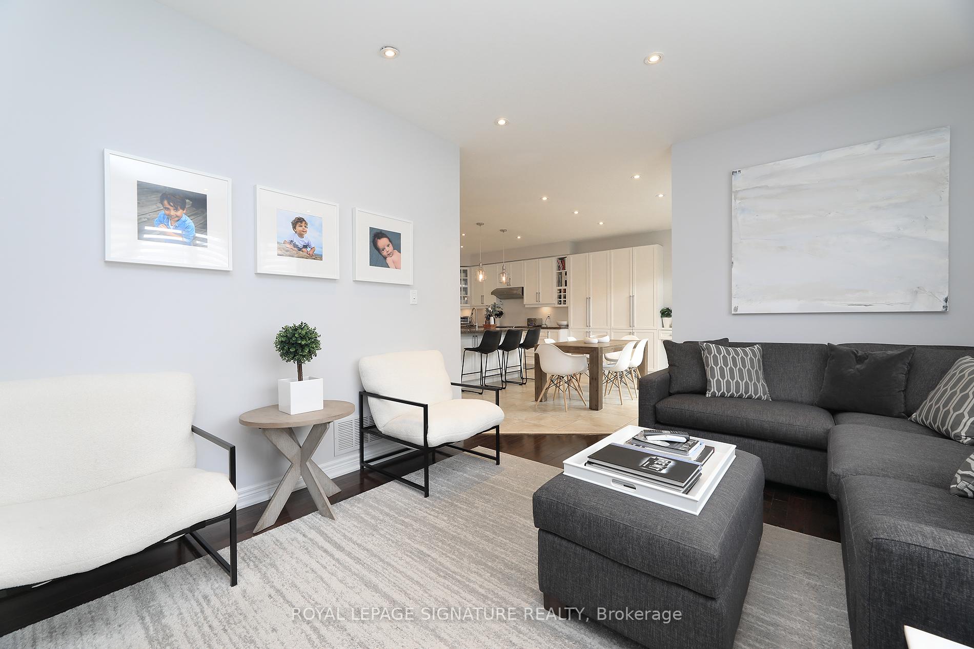 Photo 36 of 17 Southvale Drive, Vaughan, Patterson — HOMEH