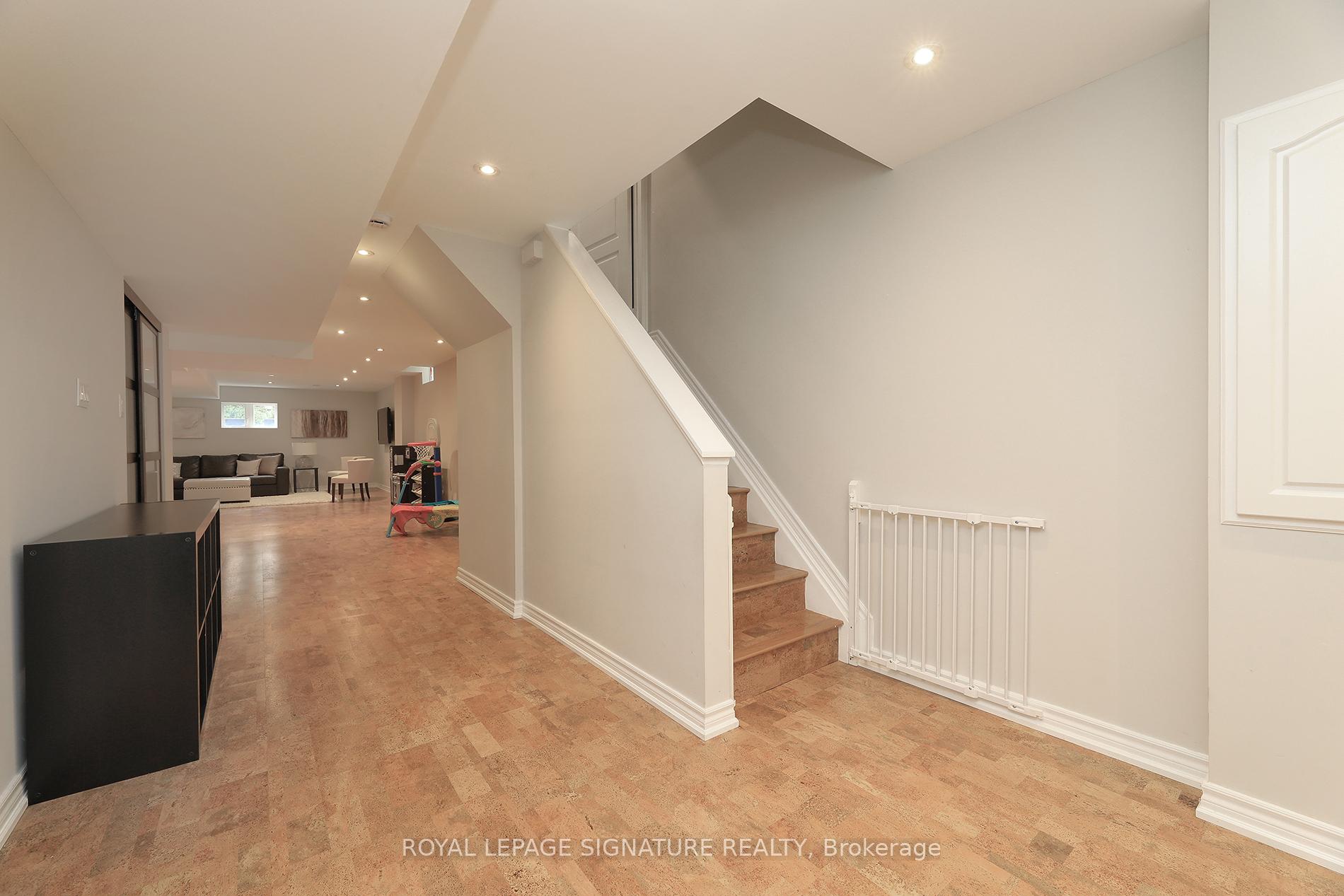 Photo 28 of 17 Southvale Drive, Vaughan, Patterson — HOMEH