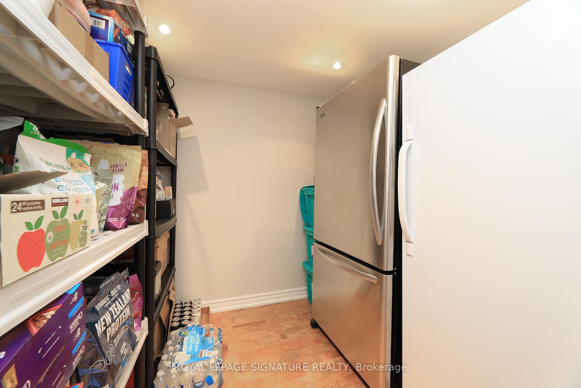 Photo 25 of 17 Southvale Drive, Vaughan, Patterson — HOMEH