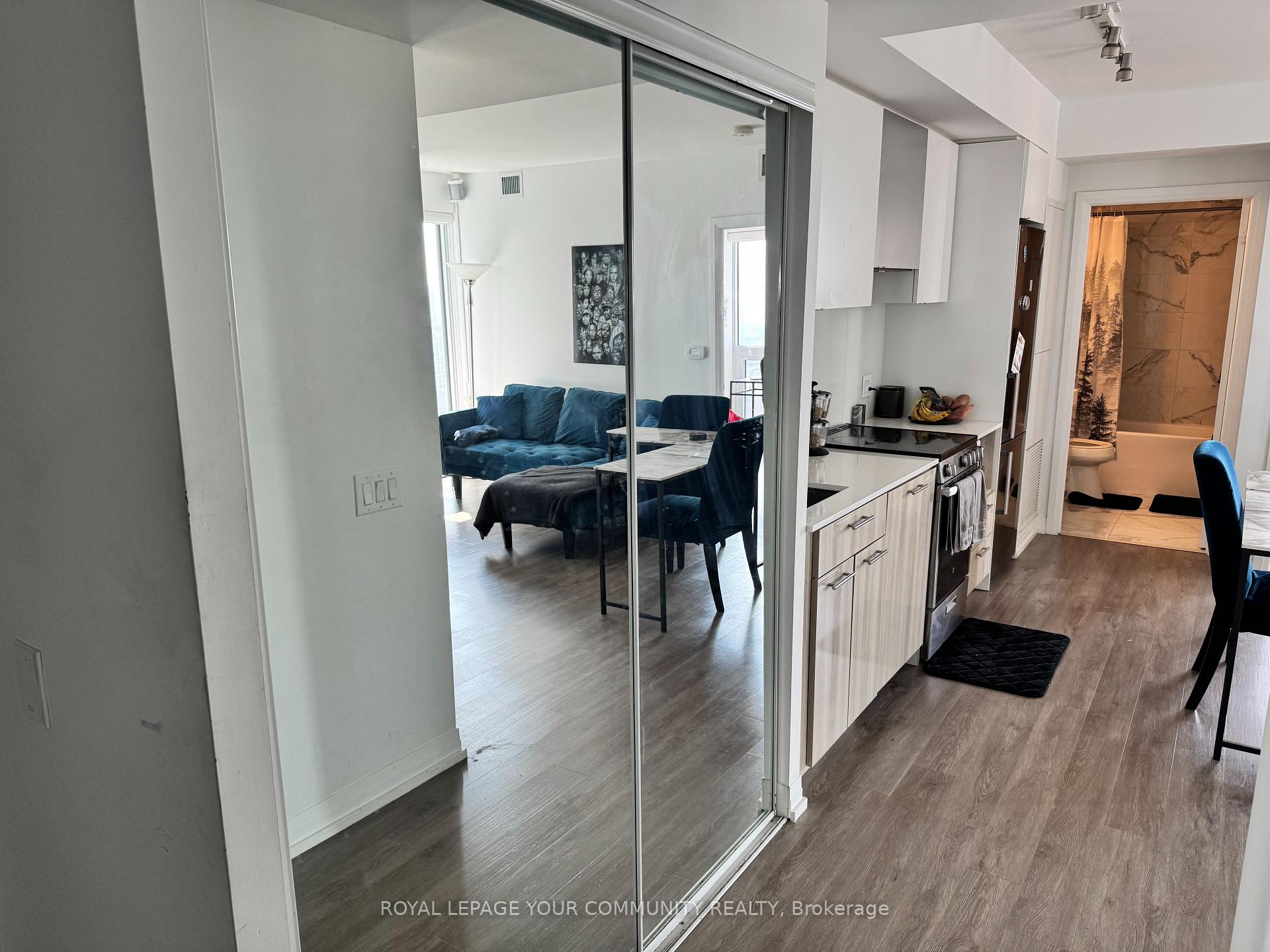 Photo 3 of Unit 3503, 251 Jarvis Street, Toronto, Church-Yonge Corridor — HOMEH