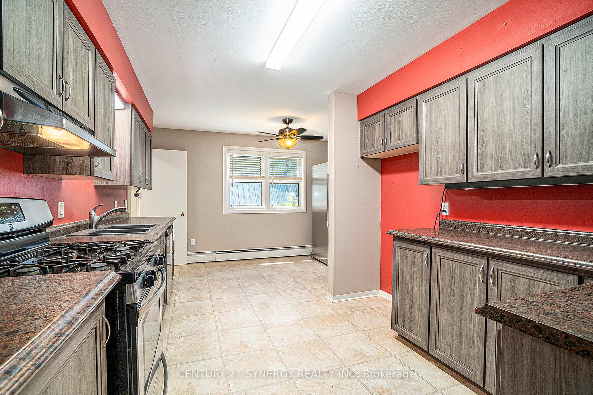 Photo 11 of 6 Strathcona Street, Smiths Falls — HOMEH