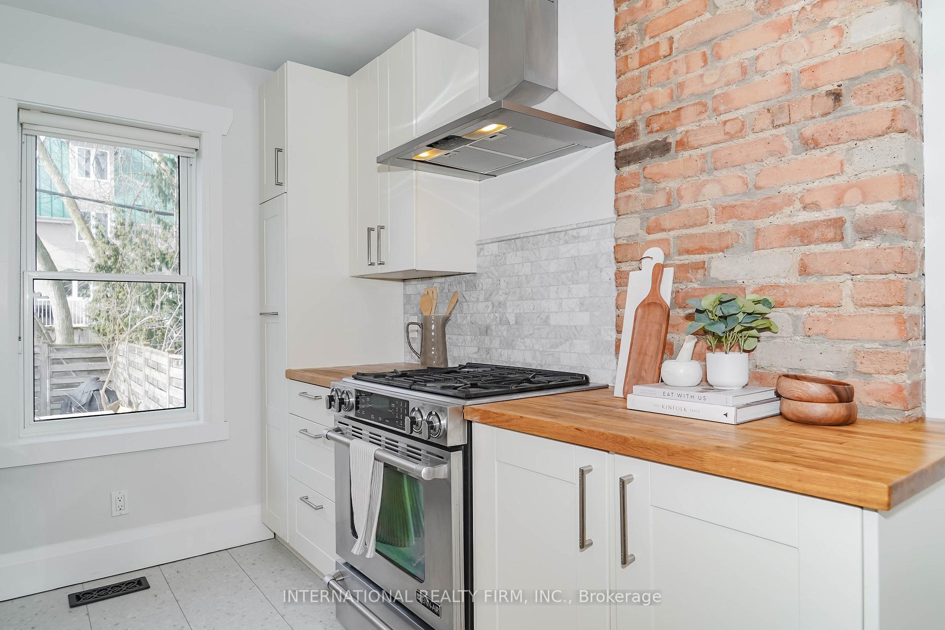 Photo 7 of 600 Rhodes Avenue, Toronto, Greenwood-Coxwell — HOMEH