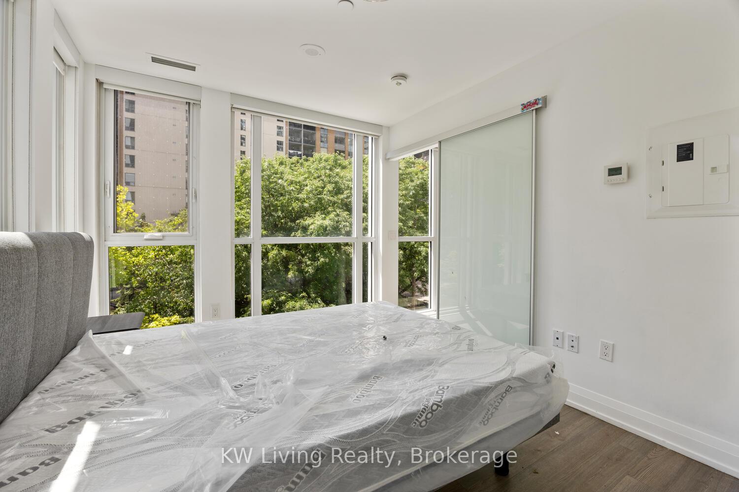 Photo 26 of Unit 309, 77 Mutual Street, Toronto, Church-Yonge Corridor — HOMEH