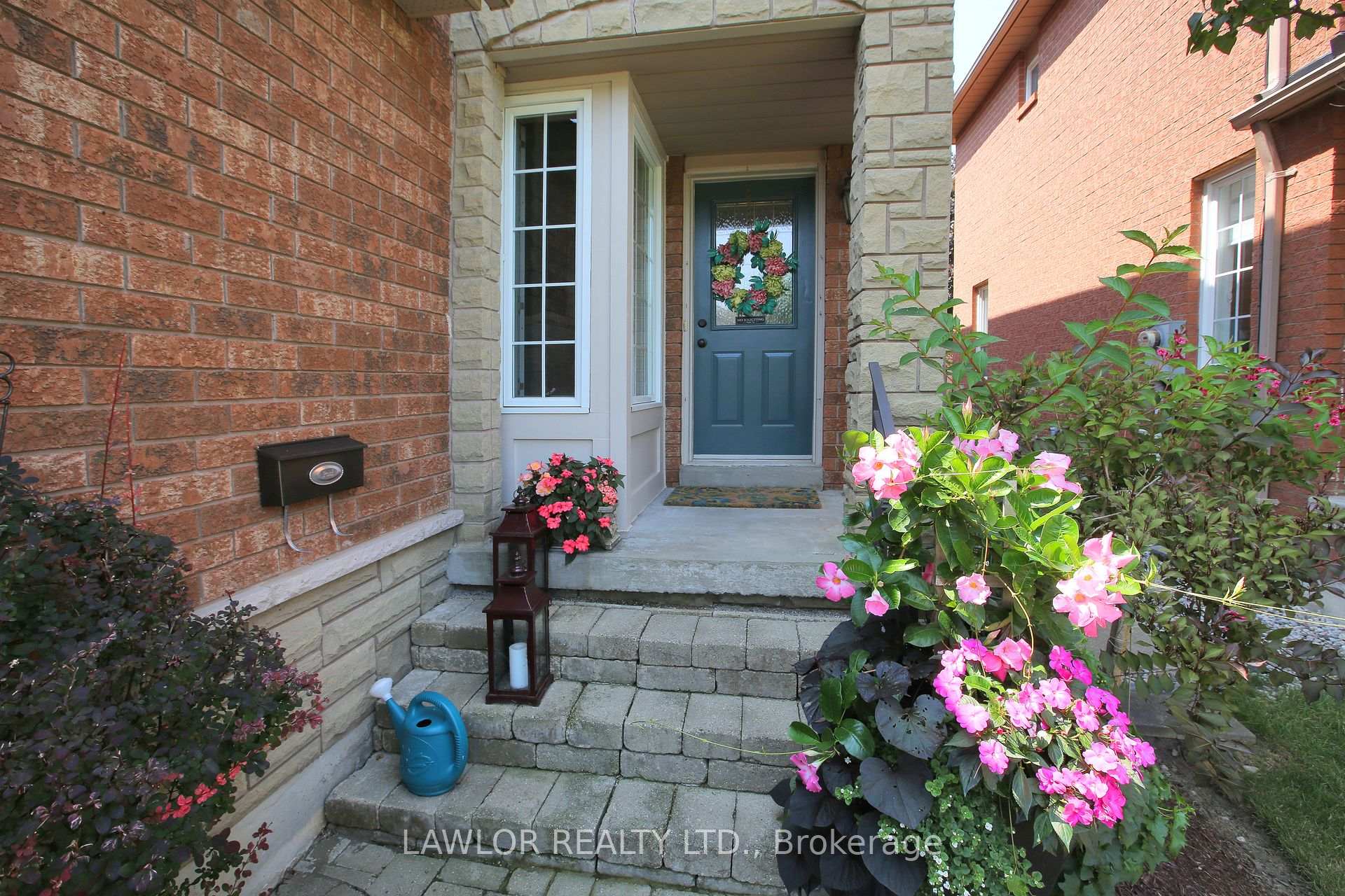 Photo 12 of 1740 Silver Maple Drive, Pickering, Amberlea — HOMEH