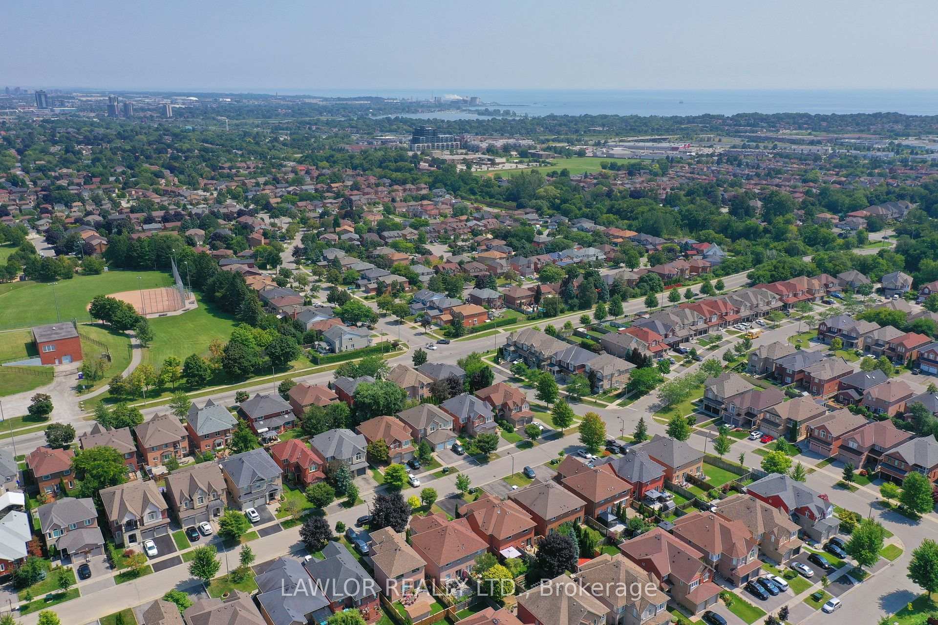 Photo 37 of 1740 Silver Maple Drive, Pickering, Amberlea — HOMEH