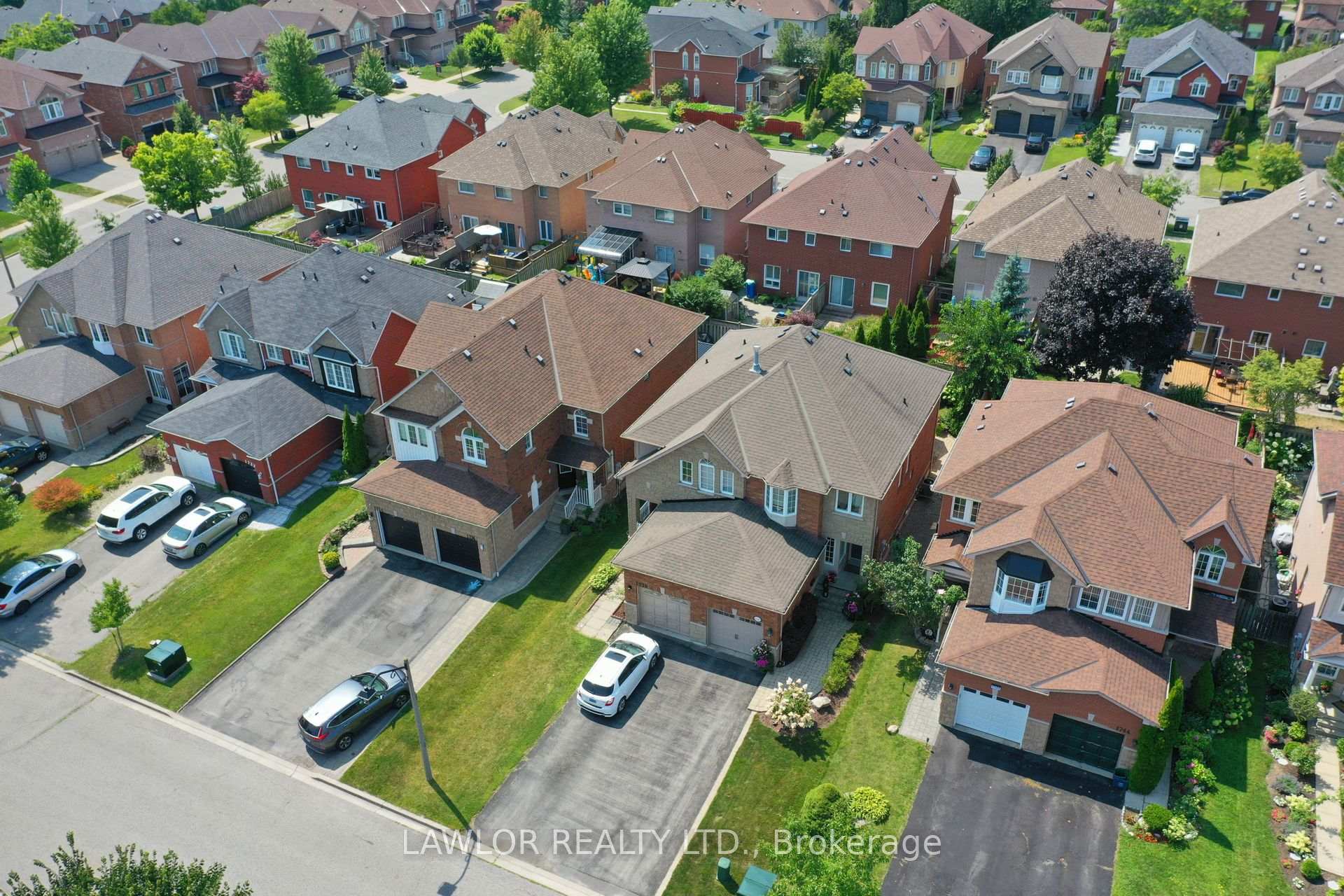 Photo 38 of 1740 Silver Maple Drive, Pickering, Amberlea — HOMEH