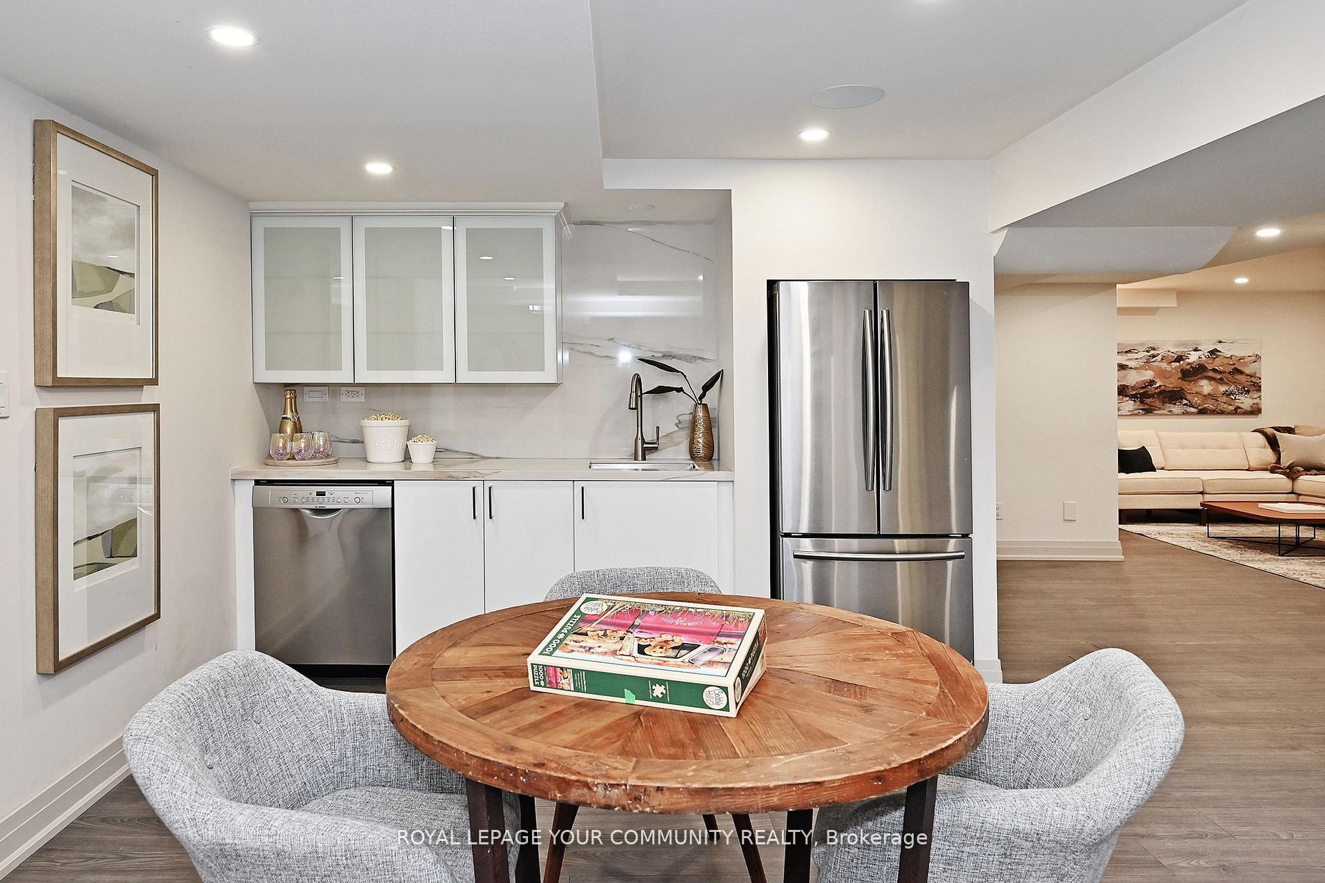 Photo 36 of 40 Frankie Lane, Vaughan, East Woodbridge — HOMEH