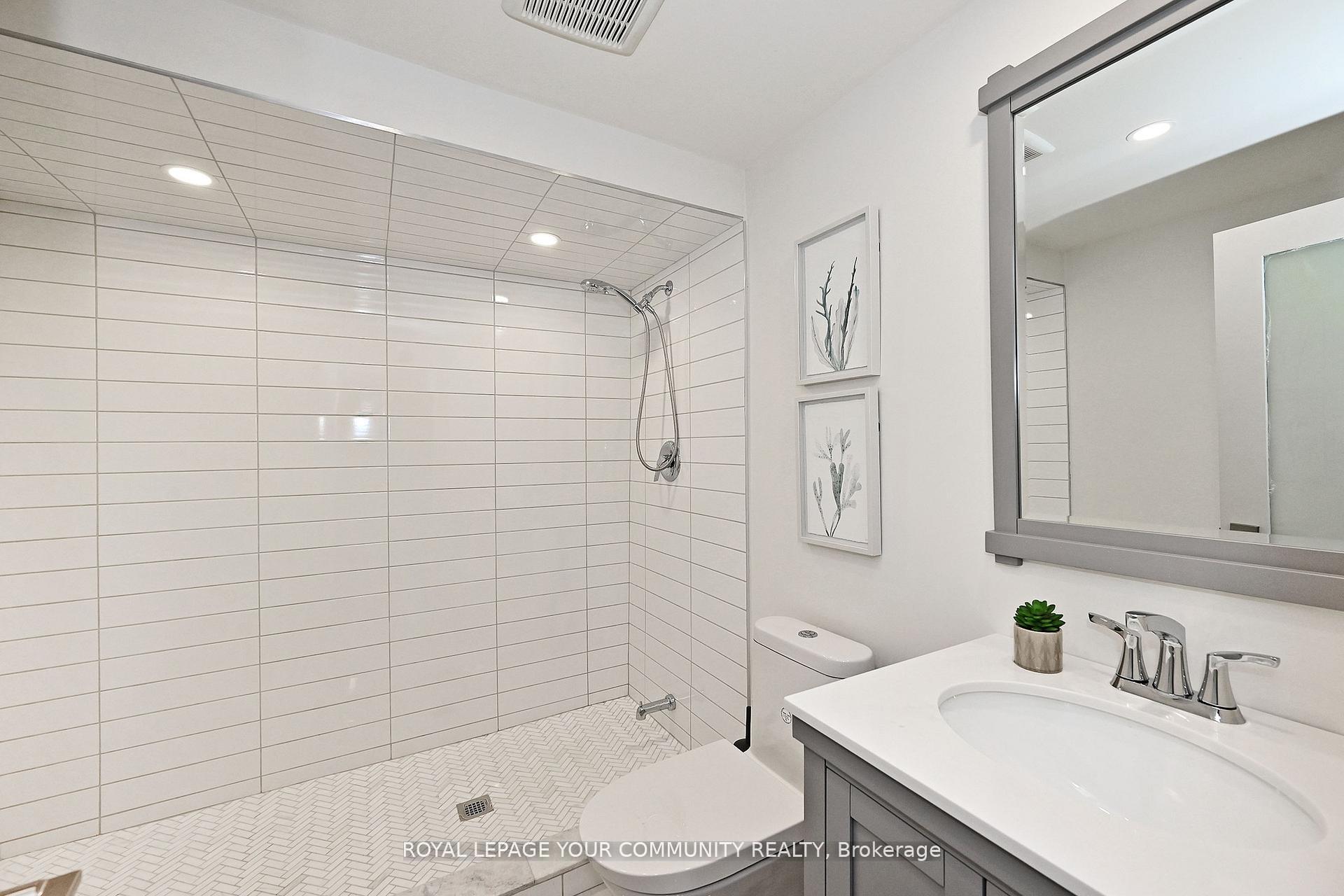 Photo 39 of 40 Frankie Lane, Vaughan, East Woodbridge — HOMEH