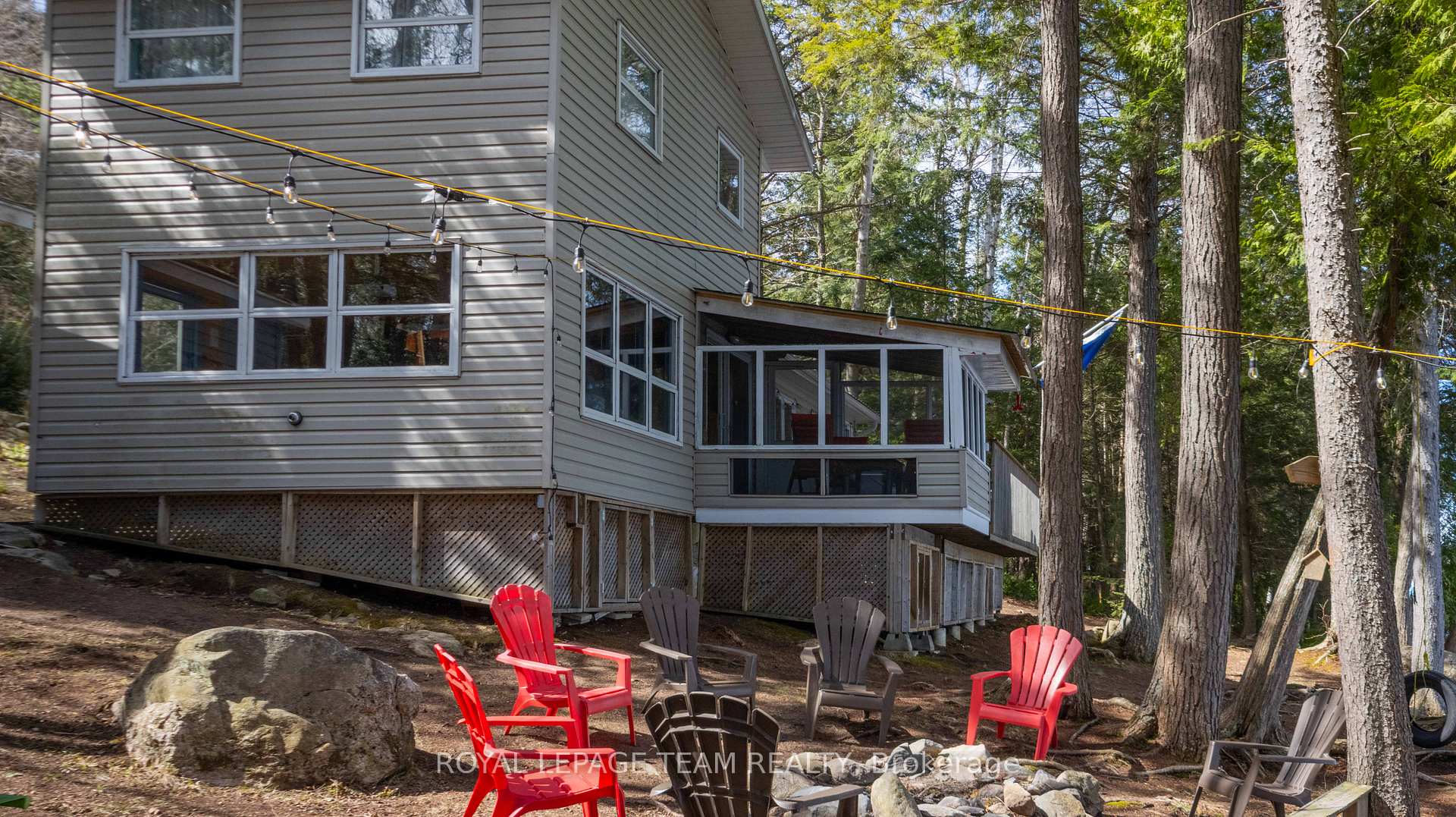 Photo 8 of 124A Lakeshore Lane, South Algonquin — HOMEH