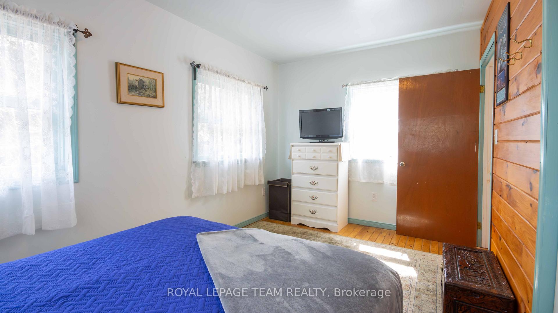 Photo 6 of 124A Lakeshore Lane, South Algonquin — HOMEH