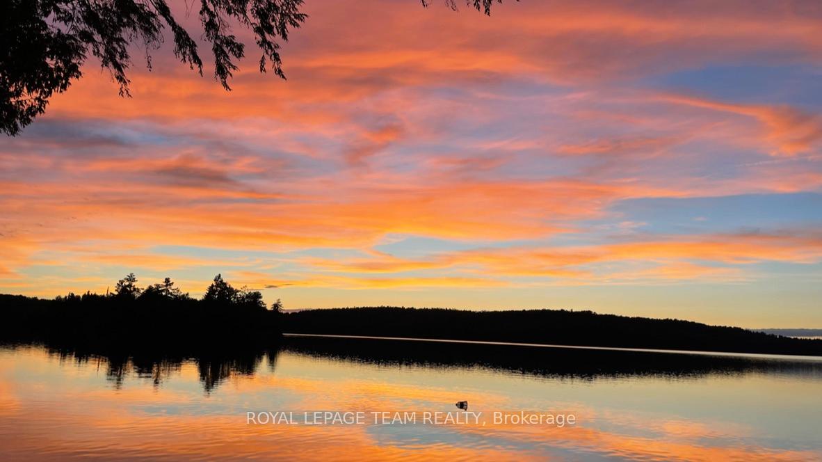 Photo 35 of 124A Lakeshore Lane, South Algonquin — HOMEH