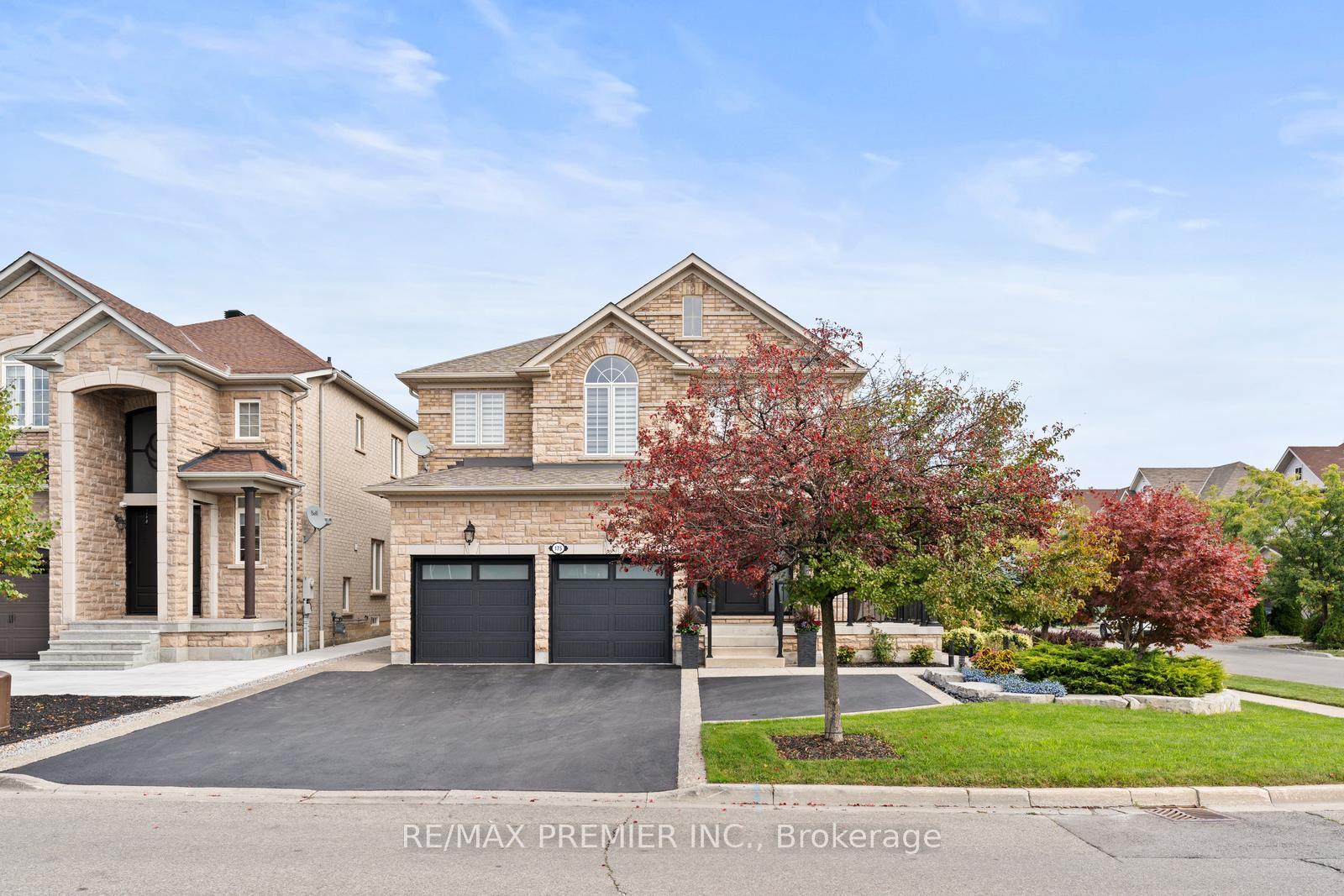 Photo 10 of 175 Trudeau Drive, Vaughan, Vellore Village — HOMEH
