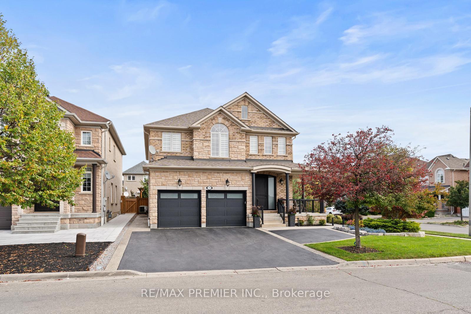 Photo 5 of 175 Trudeau Drive, Vaughan, Vellore Village — HOMEH