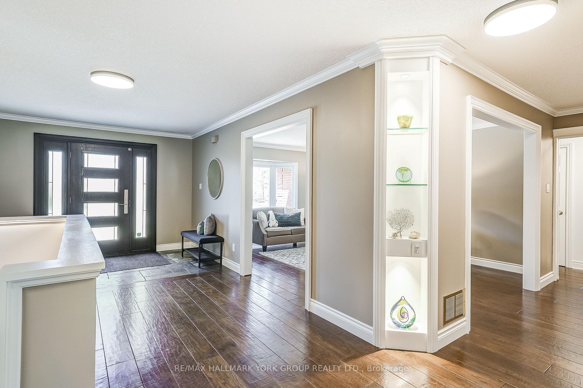 Photo 4 of 21 Treegrove Circle, Aurora, Hills of St Andrew — HOMEH