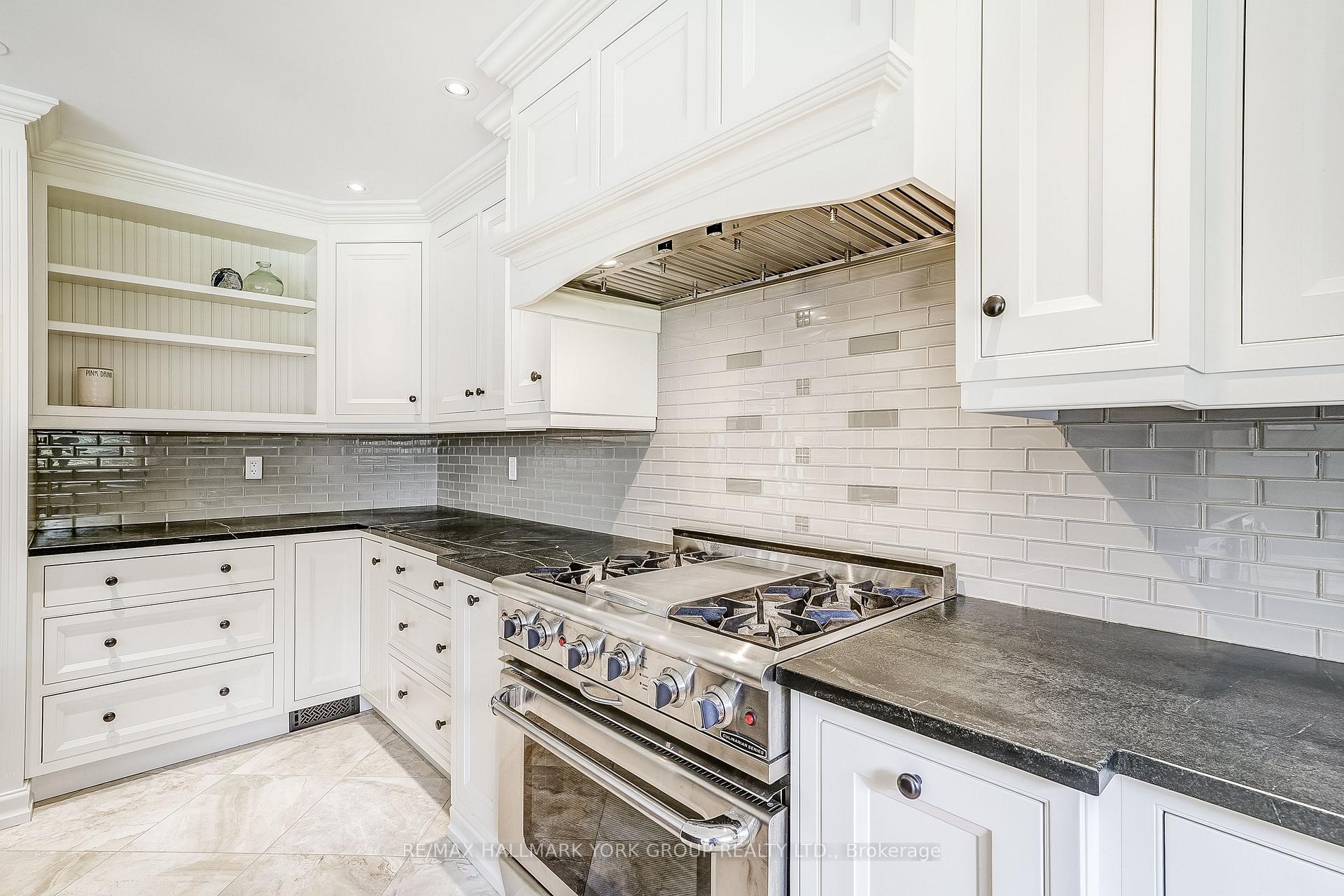 Photo 14 of 21 Treegrove Circle, Aurora, Hills of St Andrew — HOMEH