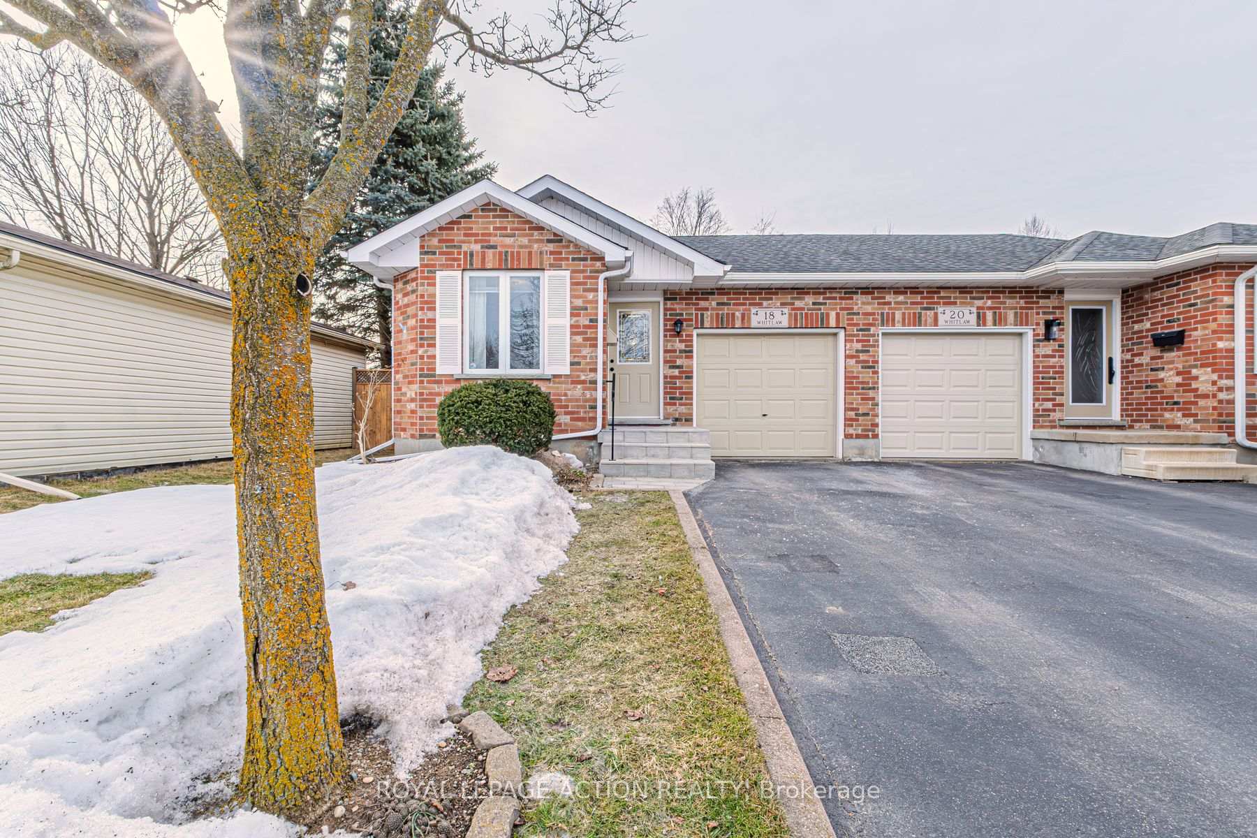 Photo 35 of 18 Whitlaw Way, Brant, Paris — HOMEH