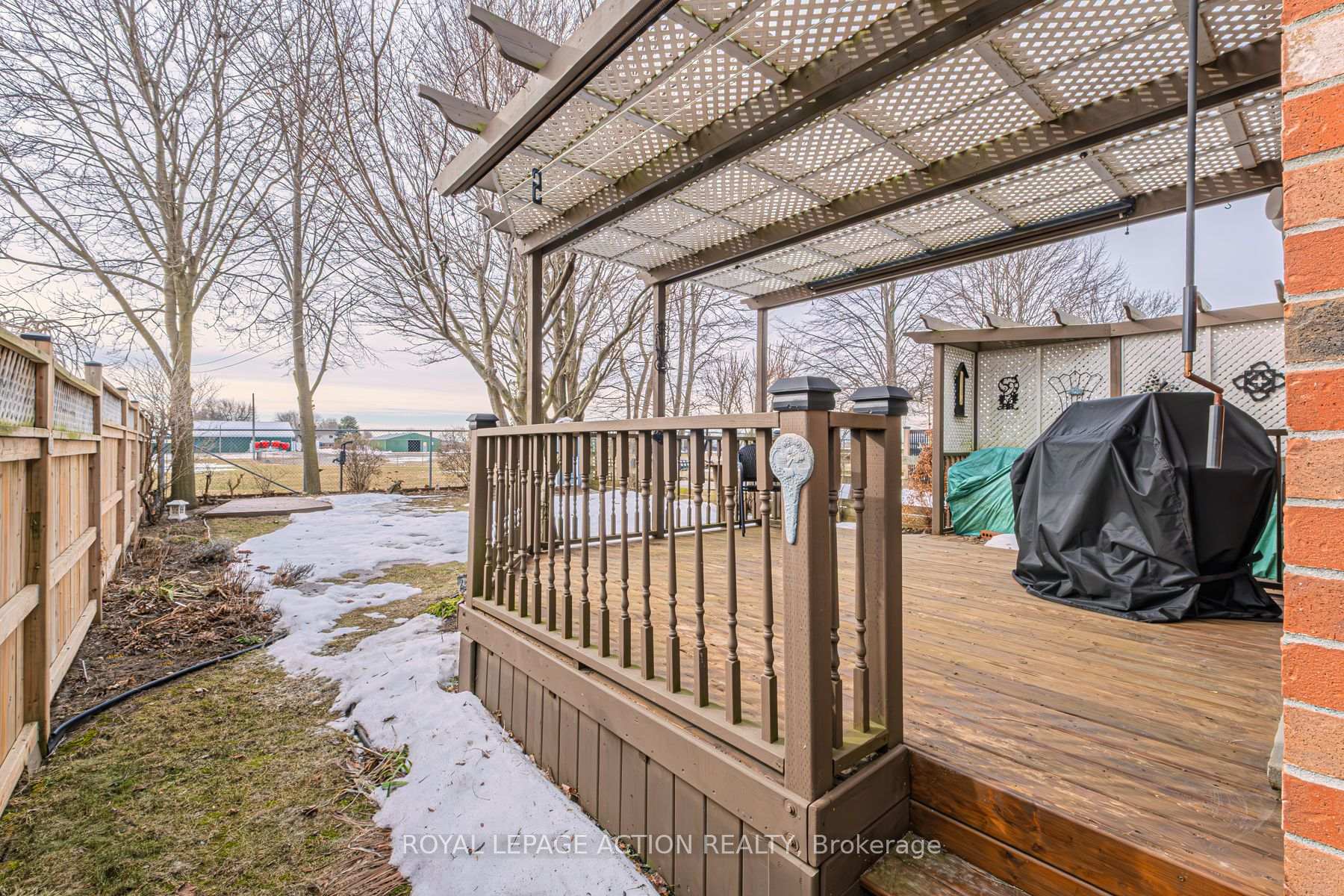 Photo 10 of 18 Whitlaw Way, Brant, Paris — HOMEH