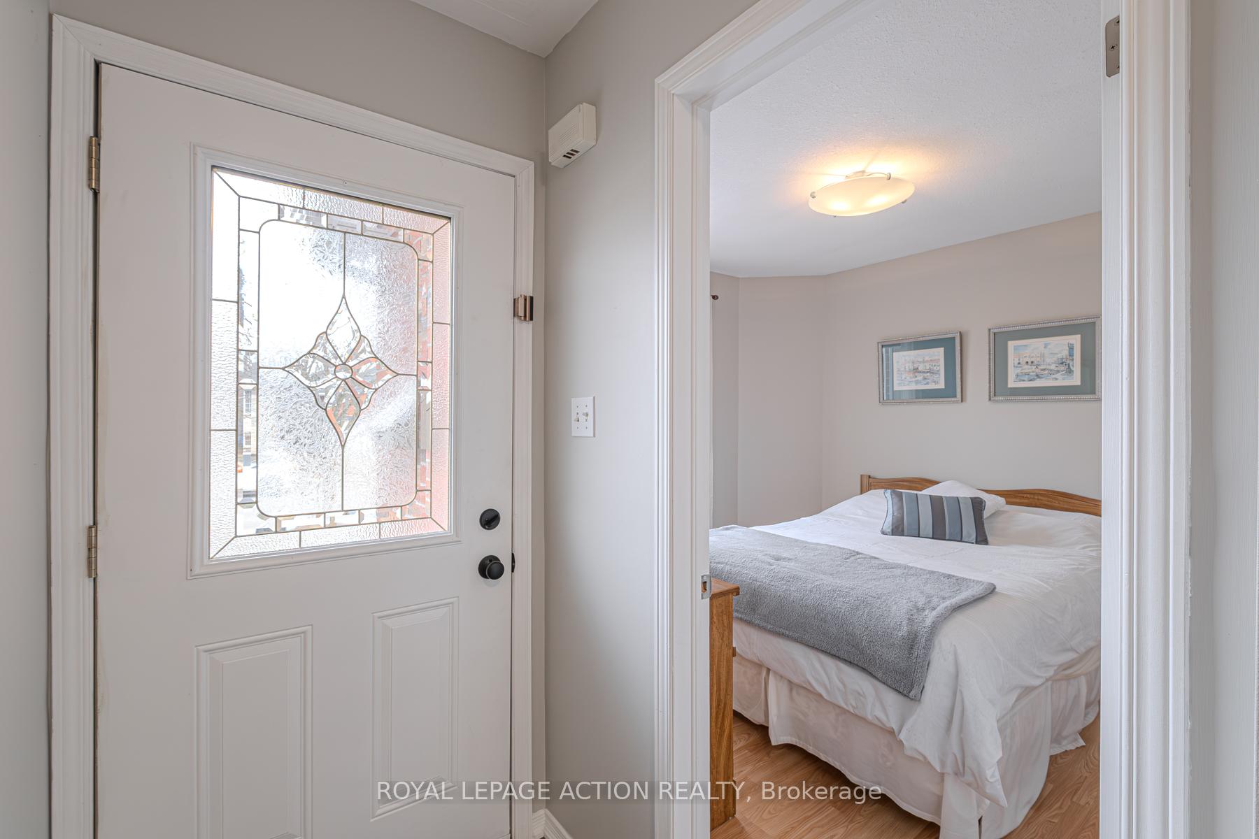 Photo 29 of 18 Whitlaw Way, Brant, Paris — HOMEH
