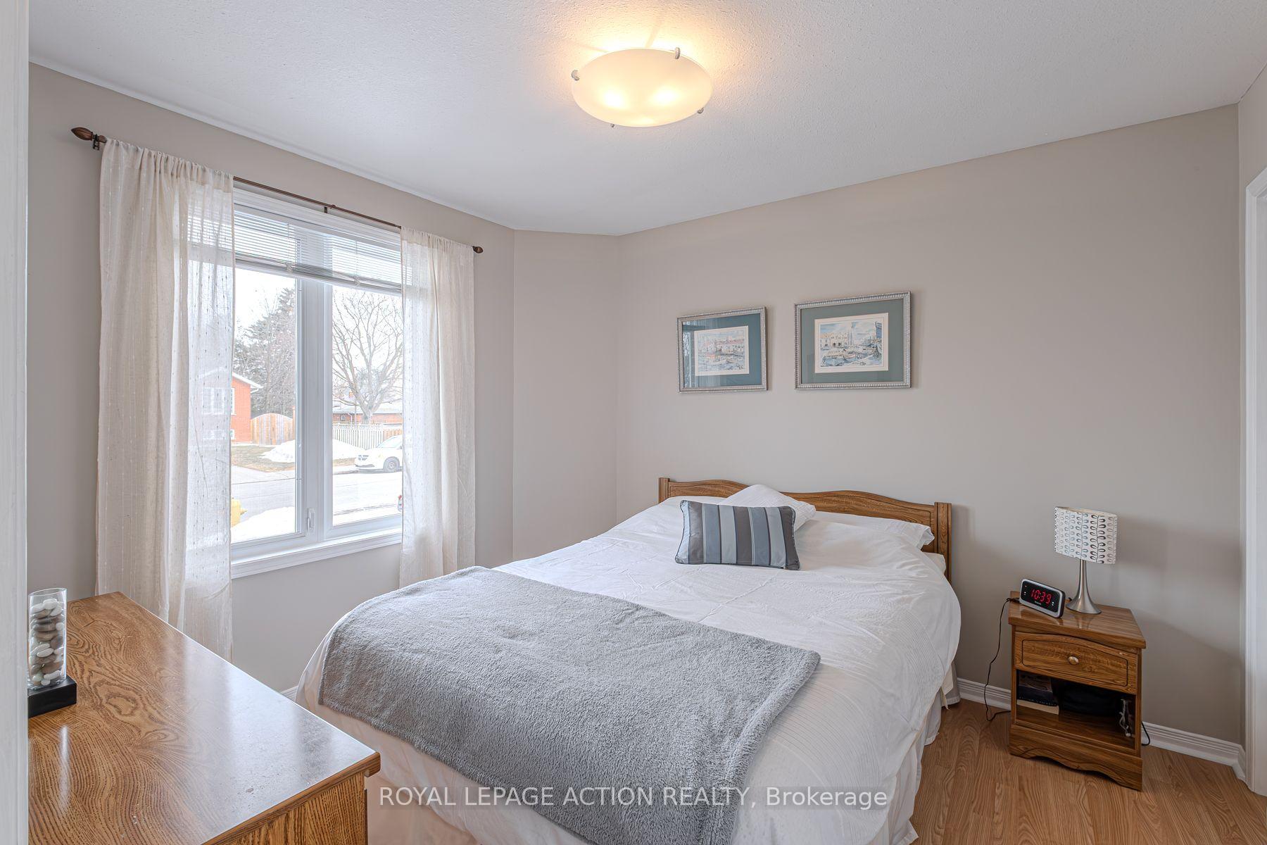 Photo 11 of 18 Whitlaw Way, Brant, Paris — HOMEH