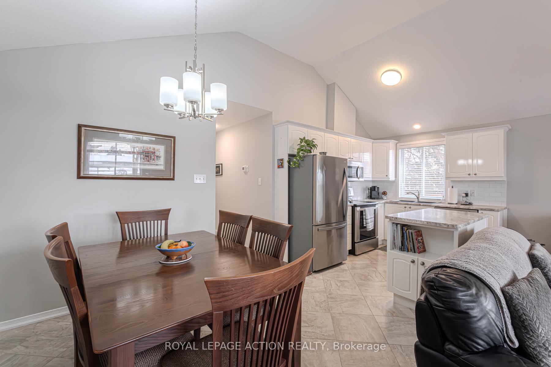 Photo 28 of 18 Whitlaw Way, Brant, Paris — HOMEH
