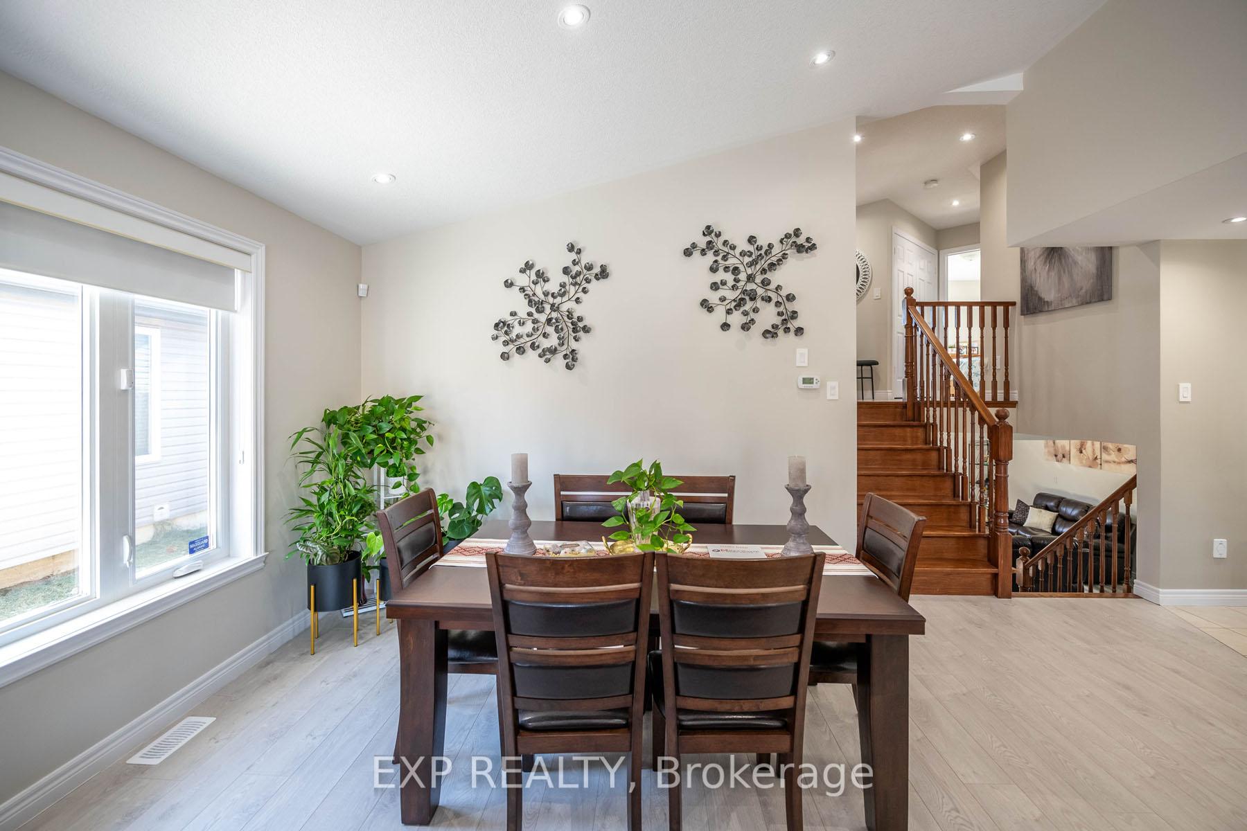 Photo 5 of 6 Donald Crescent, Haldimand — HOMEH