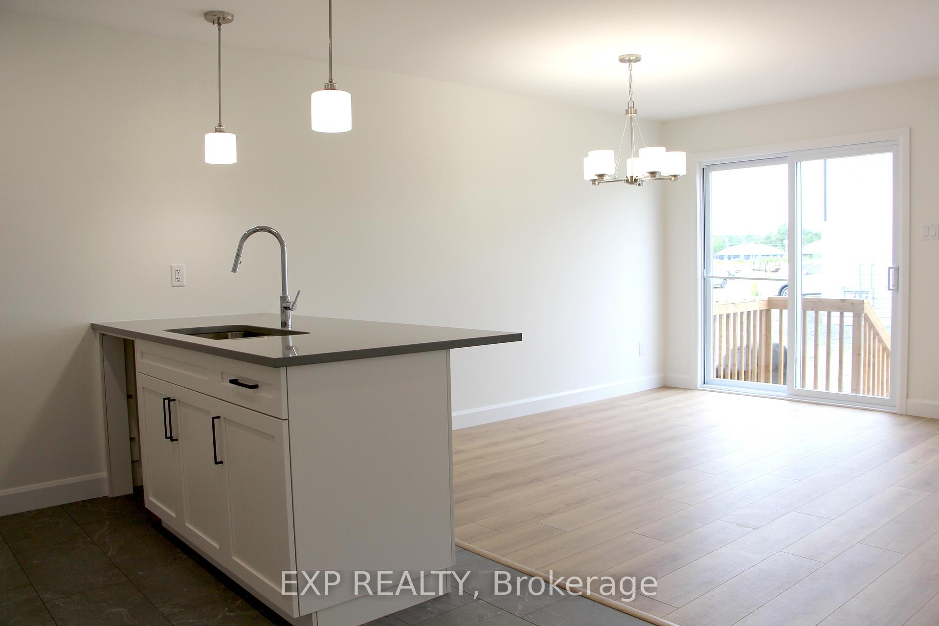 Photo 3 of 316 Hazel Crescent, The Nation, Limoges — HOMEH