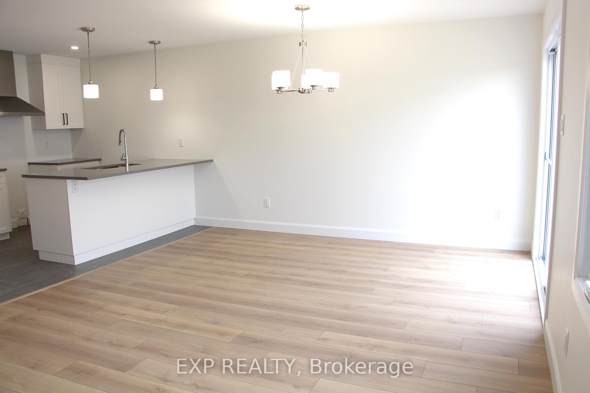 Photo 13 of 316 Hazel Crescent, The Nation, Limoges — HOMEH