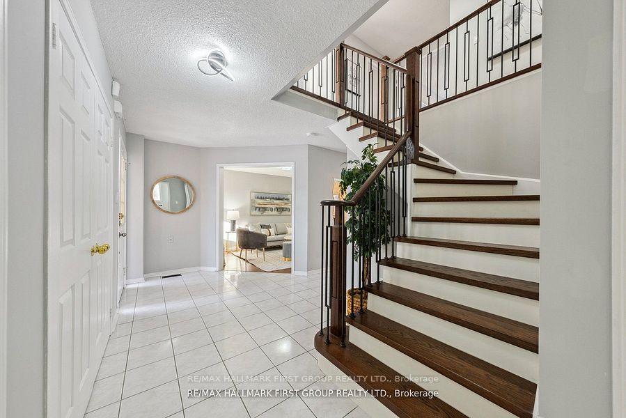Photo 4 of 1513 Oakburn Street, Pickering, Highbush — HOMEH