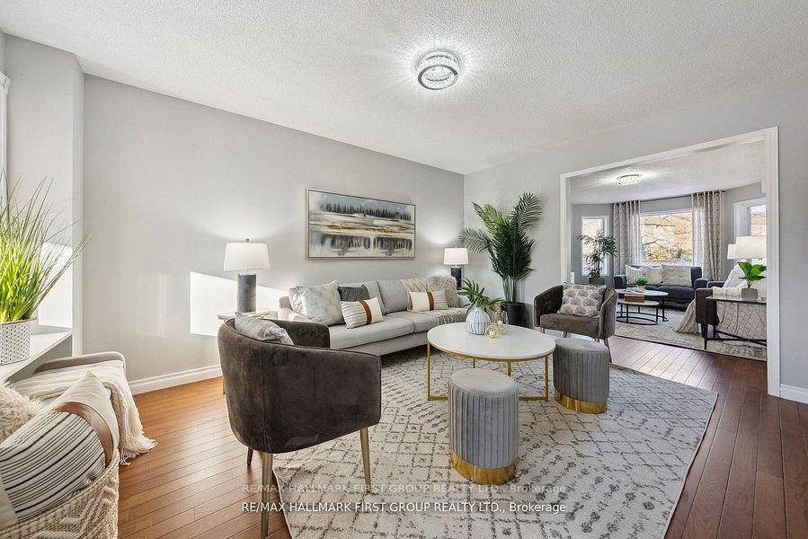 Photo 2 of 1513 Oakburn Street, Pickering, Highbush — HOMEH
