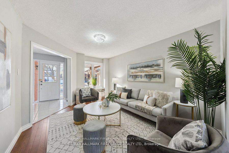 Photo 5 of 1513 Oakburn Street, Pickering, Highbush — HOMEH