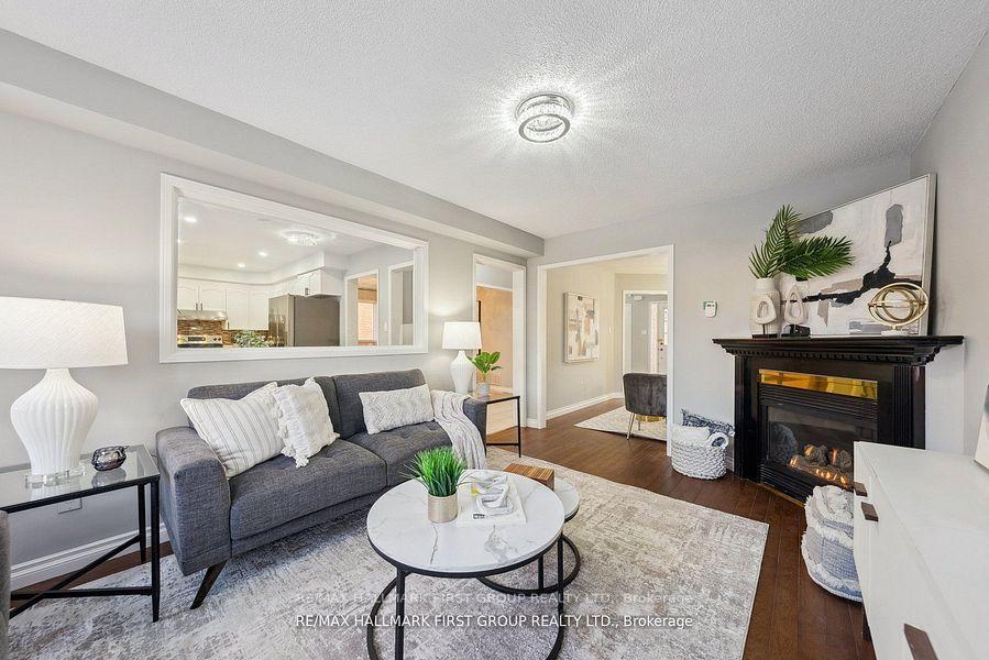 Photo 8 of 1513 Oakburn Street, Pickering, Highbush — HOMEH