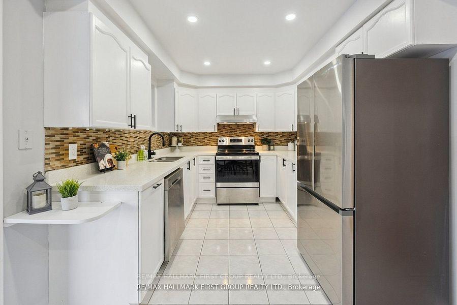 Photo 7 of 1513 Oakburn Street, Pickering, Highbush — HOMEH