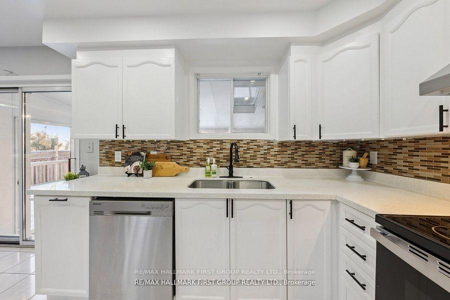 Photo 9 of 1513 Oakburn Street, Pickering, Highbush — HOMEH