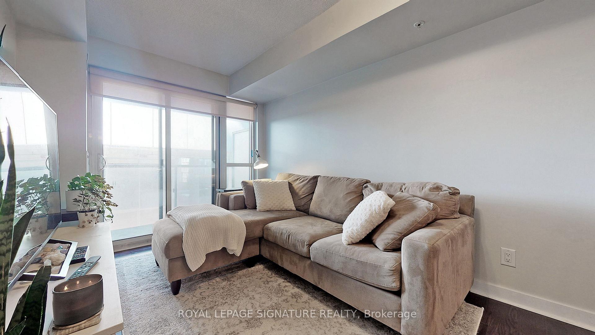 Photo 14 of Unit 822, 295 Adelaide Street W, Toronto, Waterfront Communities — HOMEH