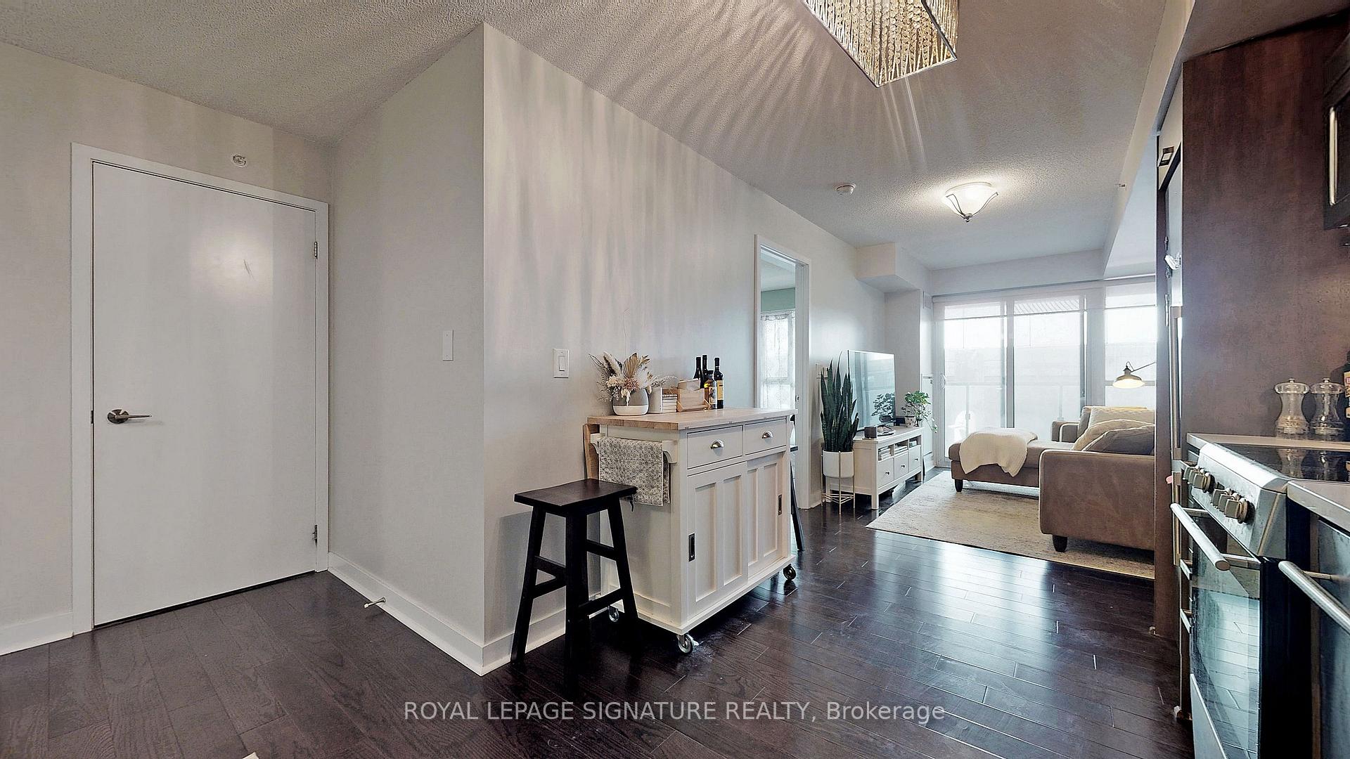 Photo 13 of Unit 822, 295 Adelaide Street W, Toronto, Waterfront Communities — HOMEH