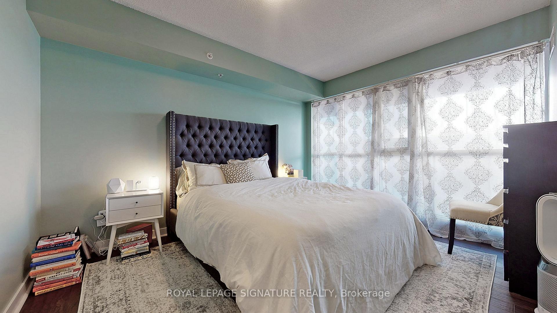 Photo 3 of Unit 822, 295 Adelaide Street W, Toronto, Waterfront Communities — HOMEH