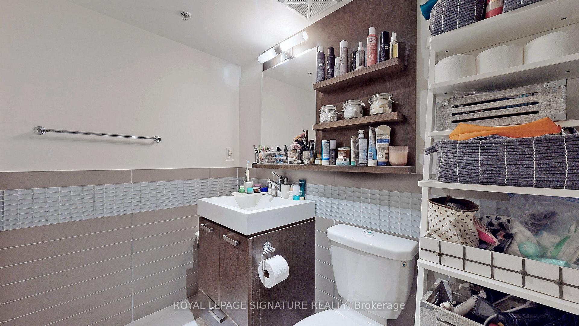 Photo 20 of Unit 822, 295 Adelaide Street W, Toronto, Waterfront Communities — HOMEH