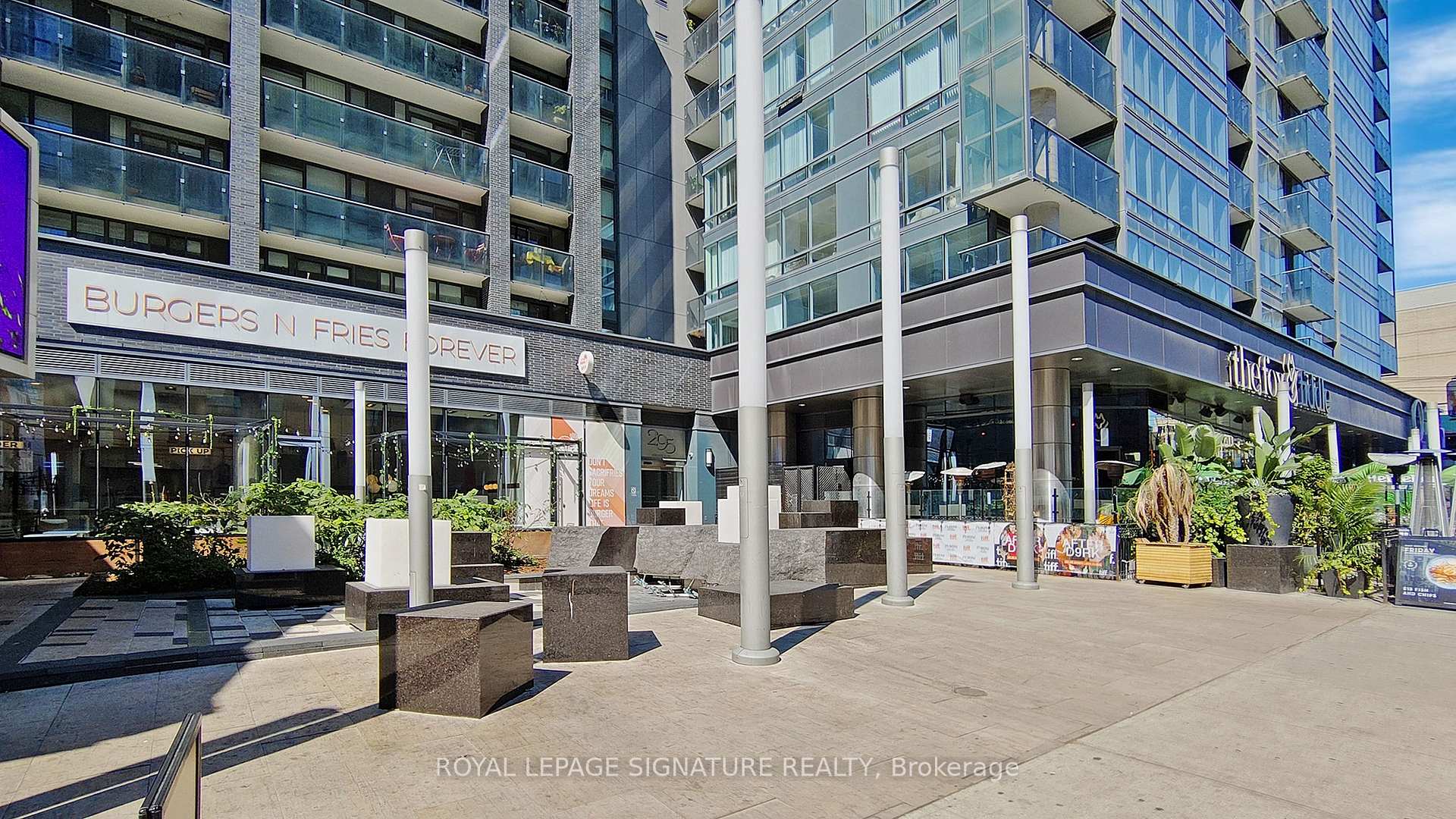 Photo 26 of Unit 822, 295 Adelaide Street W, Toronto, Waterfront Communities — HOMEH